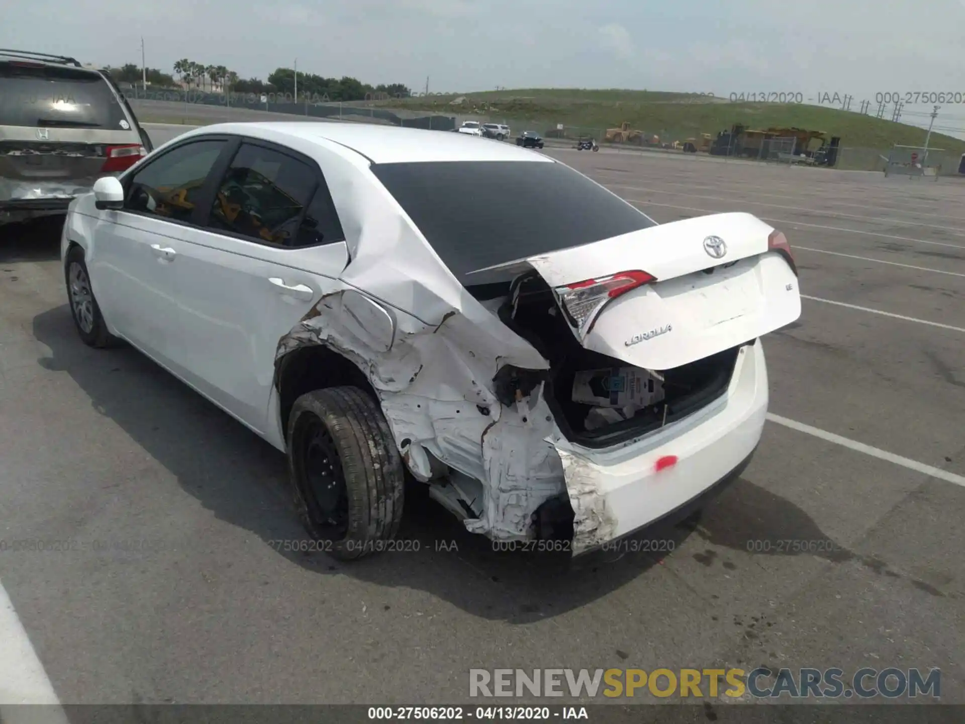 3 Photograph of a damaged car 2T1BURHEXKC196801 TOYOTA COROLLA 2019