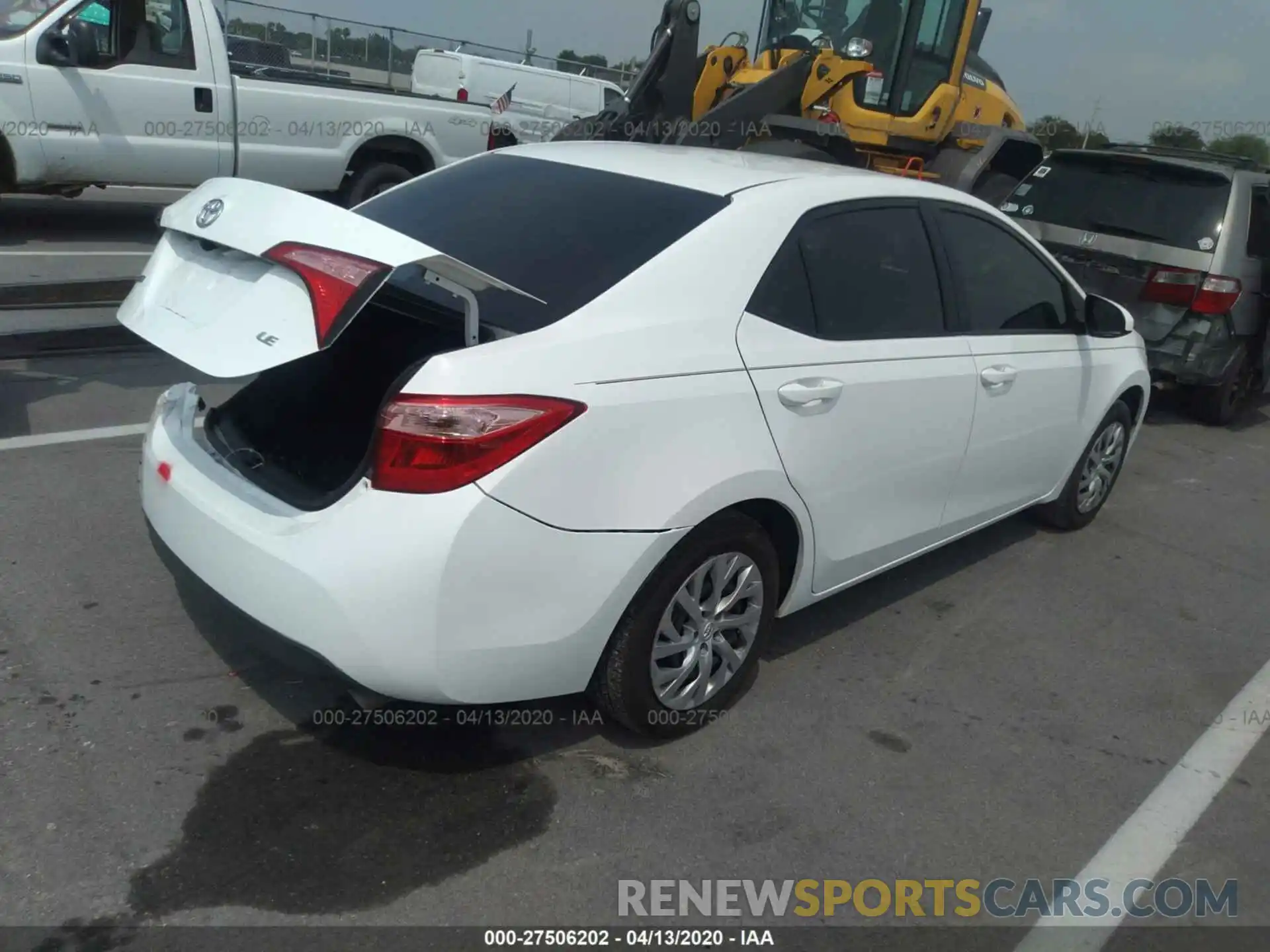 4 Photograph of a damaged car 2T1BURHEXKC196801 TOYOTA COROLLA 2019