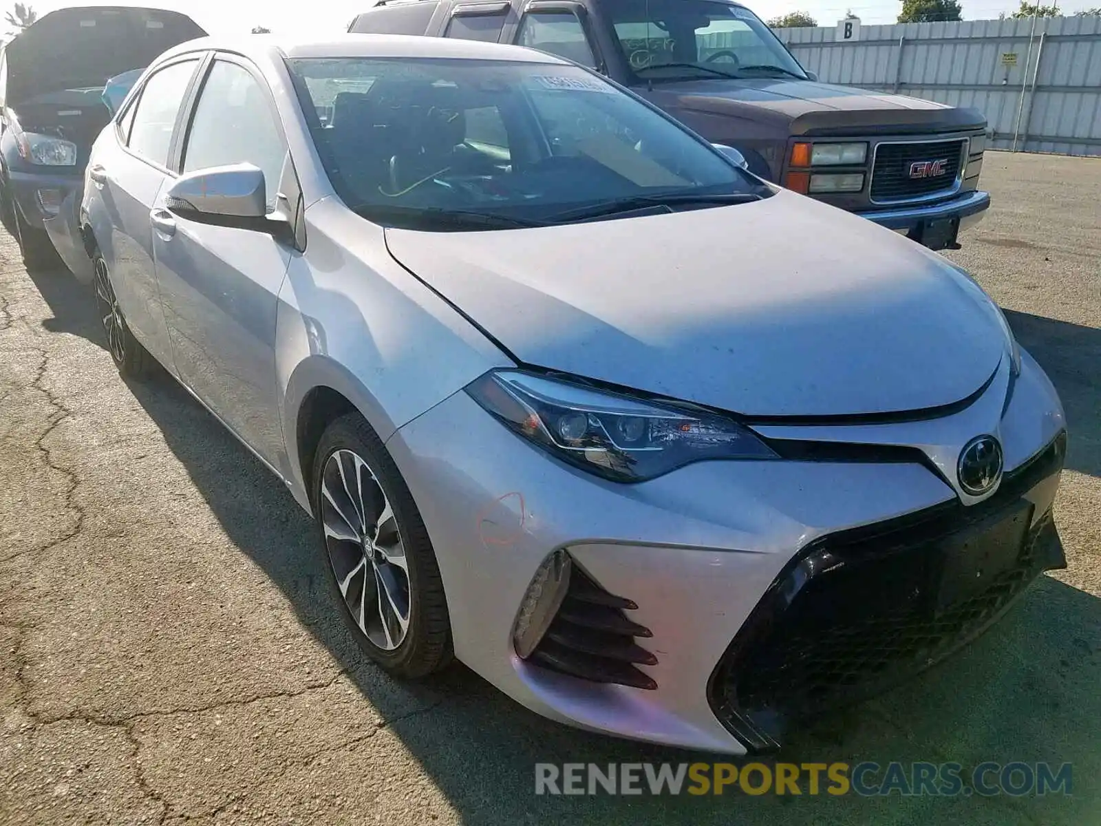 1 Photograph of a damaged car 2T1BURHEXKC197043 TOYOTA COROLLA 2019