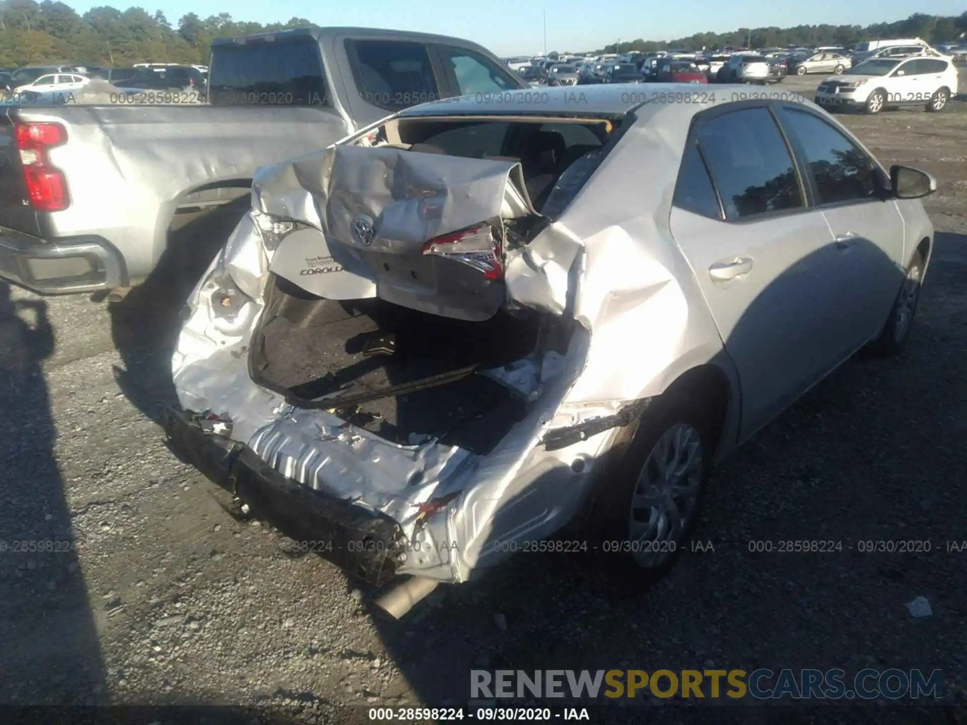 4 Photograph of a damaged car 2T1BURHEXKC198449 TOYOTA COROLLA 2019