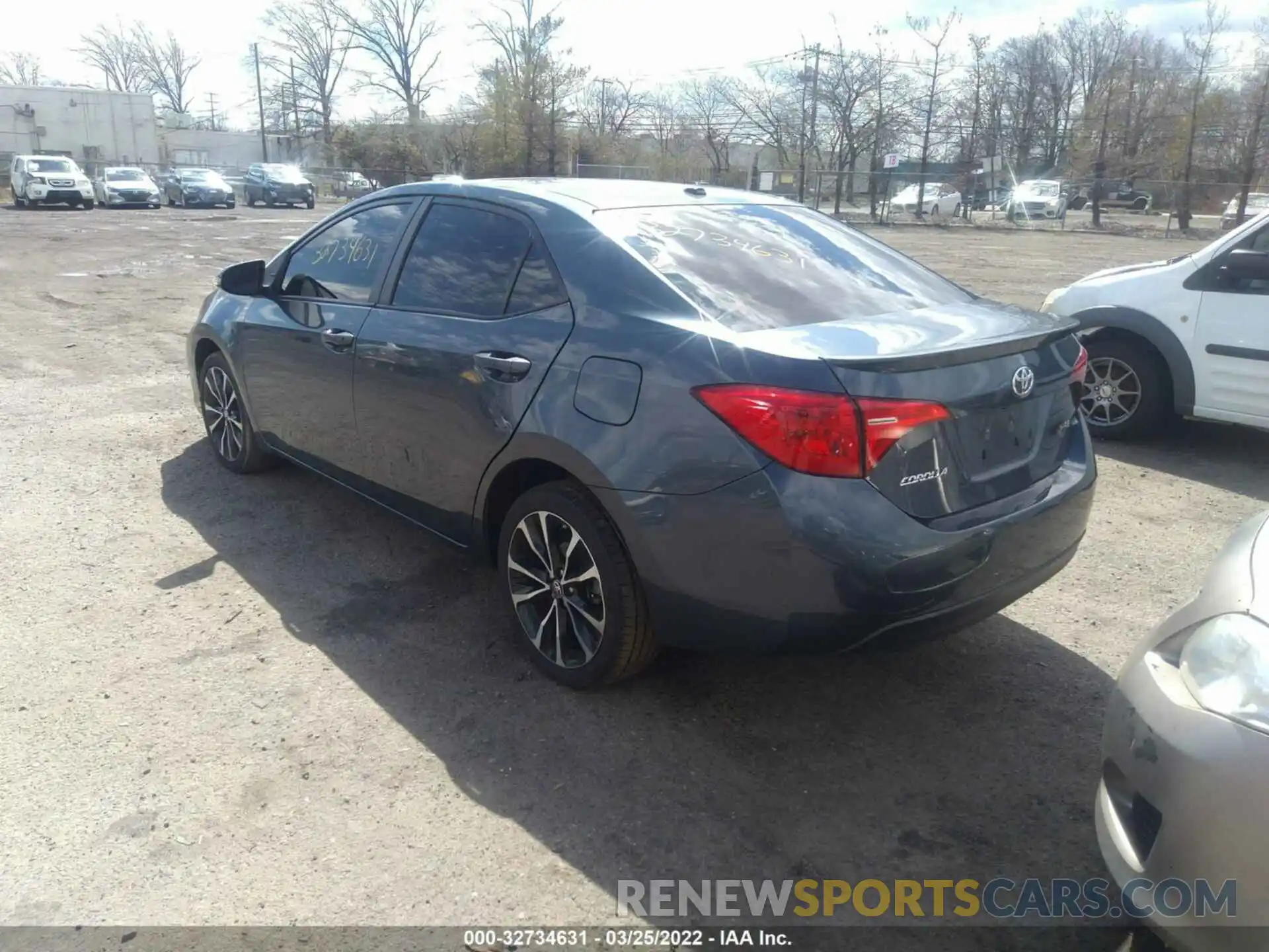 3 Photograph of a damaged car 2T1BURHEXKC199827 TOYOTA COROLLA 2019