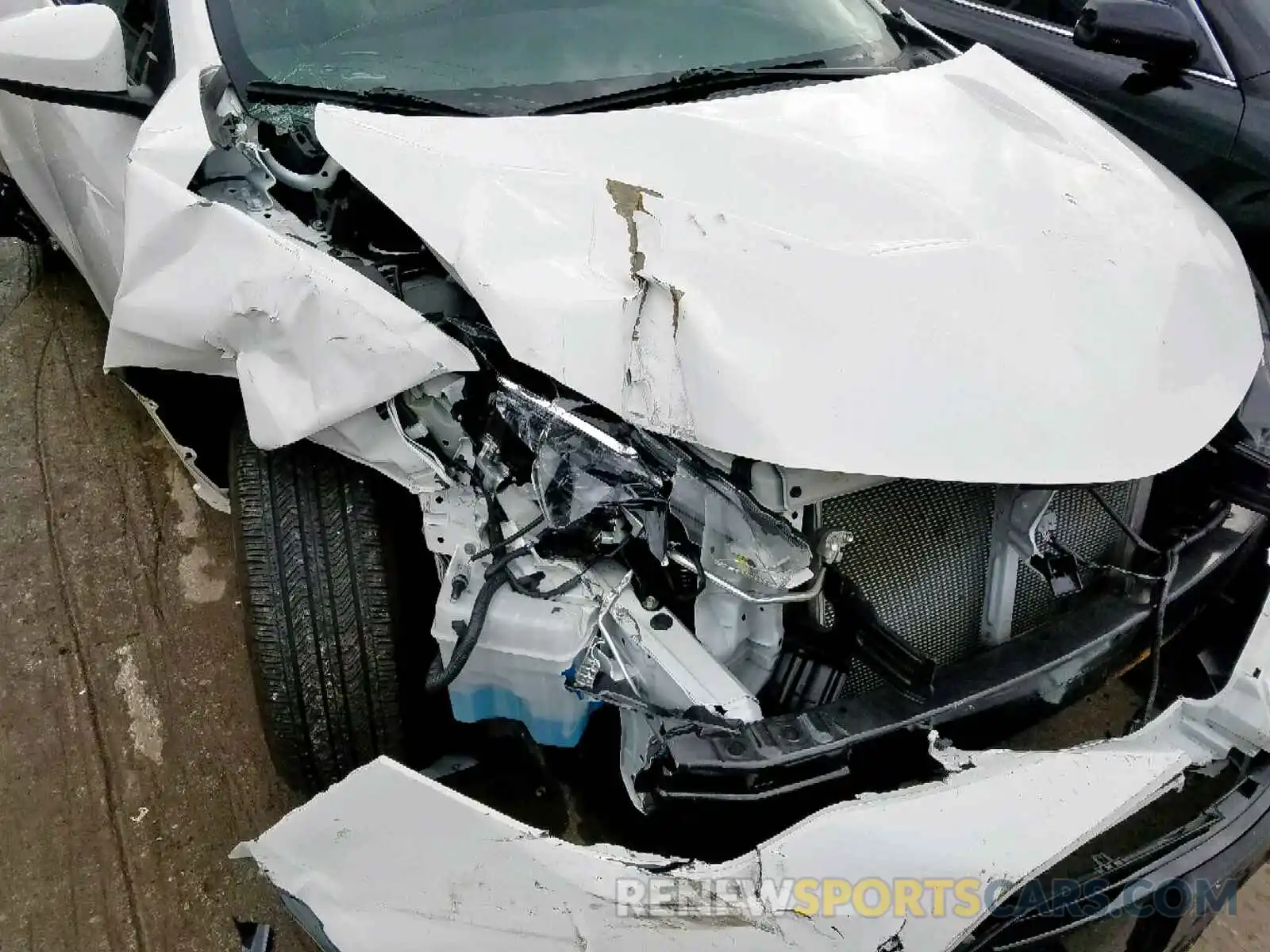 9 Photograph of a damaged car 2T1BURHEXKC200541 TOYOTA COROLLA 2019