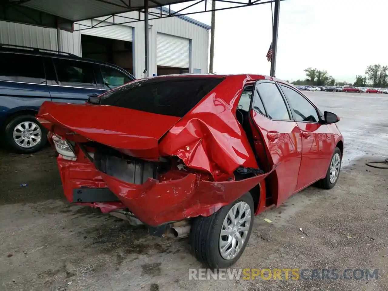 4 Photograph of a damaged car 2T1BURHEXKC202192 TOYOTA COROLLA 2019