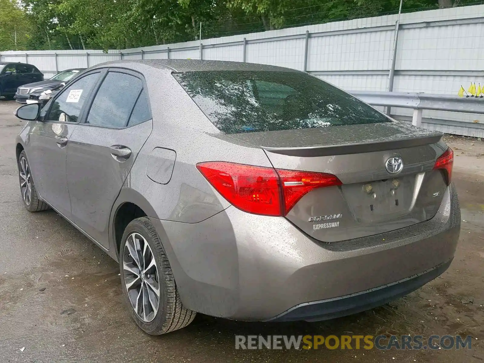 3 Photograph of a damaged car 2T1BURHEXKC202337 TOYOTA COROLLA 2019