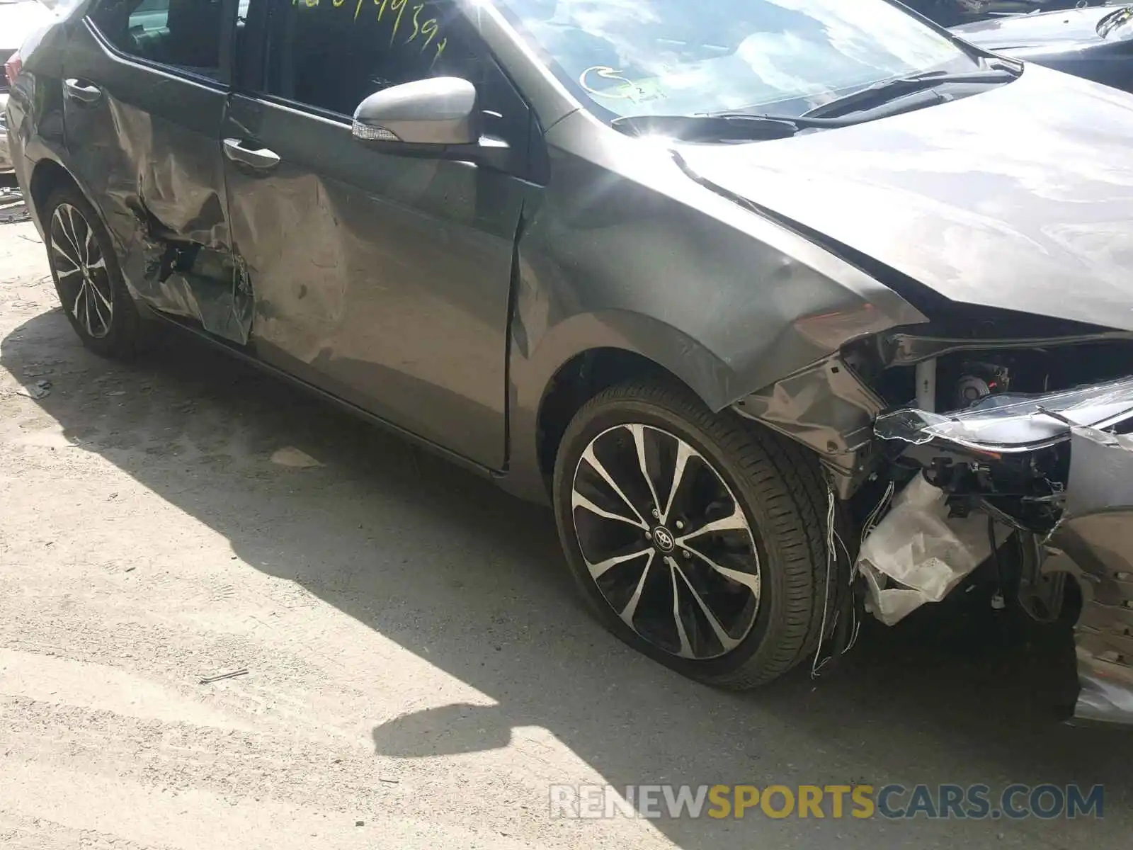 9 Photograph of a damaged car 2T1BURHEXKC202337 TOYOTA COROLLA 2019