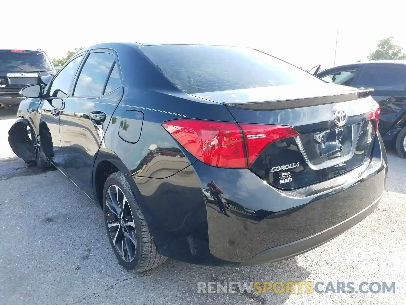 3 Photograph of a damaged car 2T1BURHEXKC202533 TOYOTA COROLLA 2019