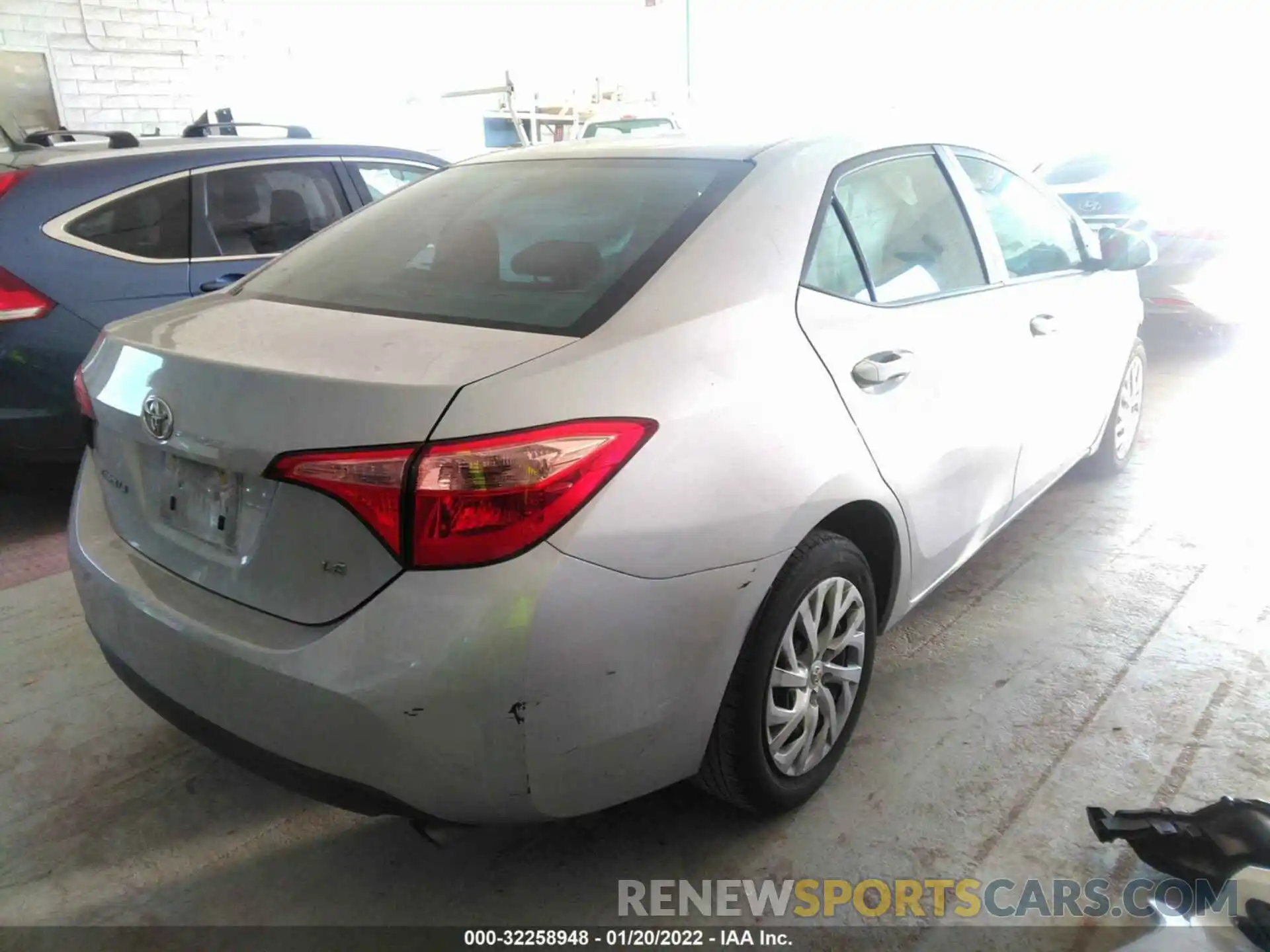 4 Photograph of a damaged car 2T1BURHEXKC203732 TOYOTA COROLLA 2019