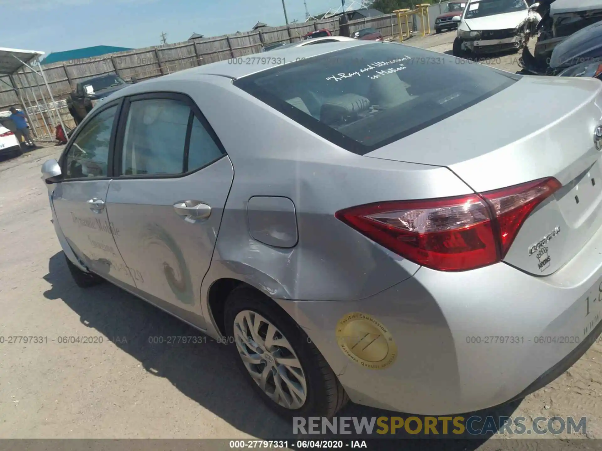 3 Photograph of a damaged car 2T1BURHEXKC205352 TOYOTA COROLLA 2019