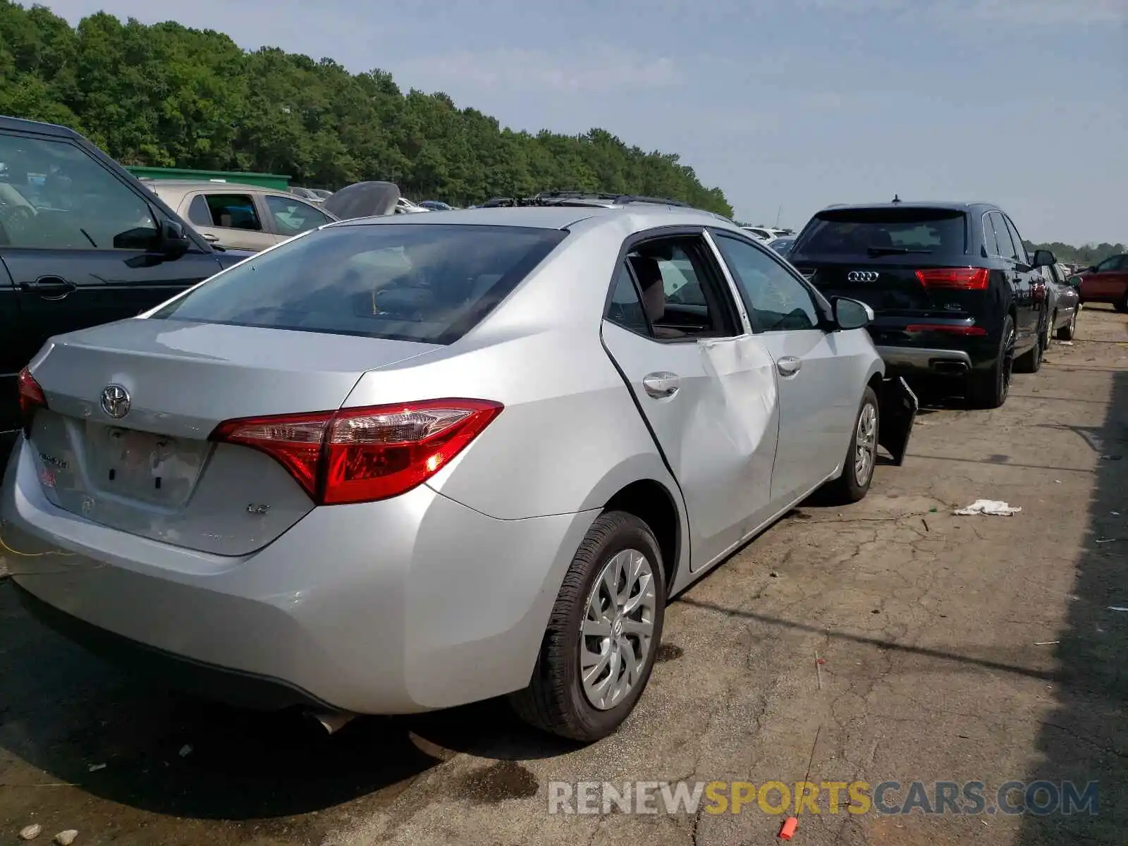 4 Photograph of a damaged car 2T1BURHEXKC205769 TOYOTA COROLLA 2019