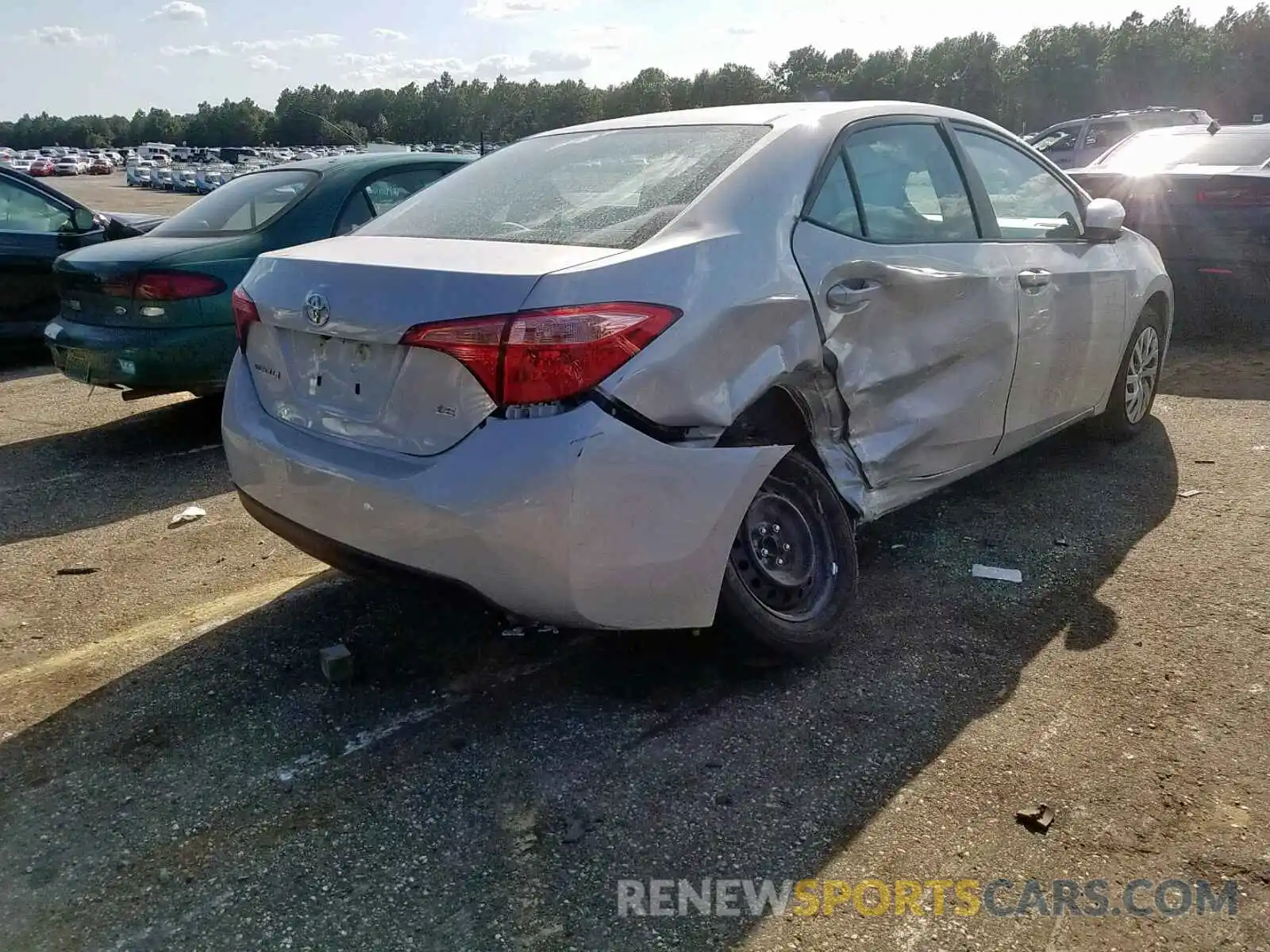 4 Photograph of a damaged car 2T1BURHEXKC209076 TOYOTA COROLLA 2019