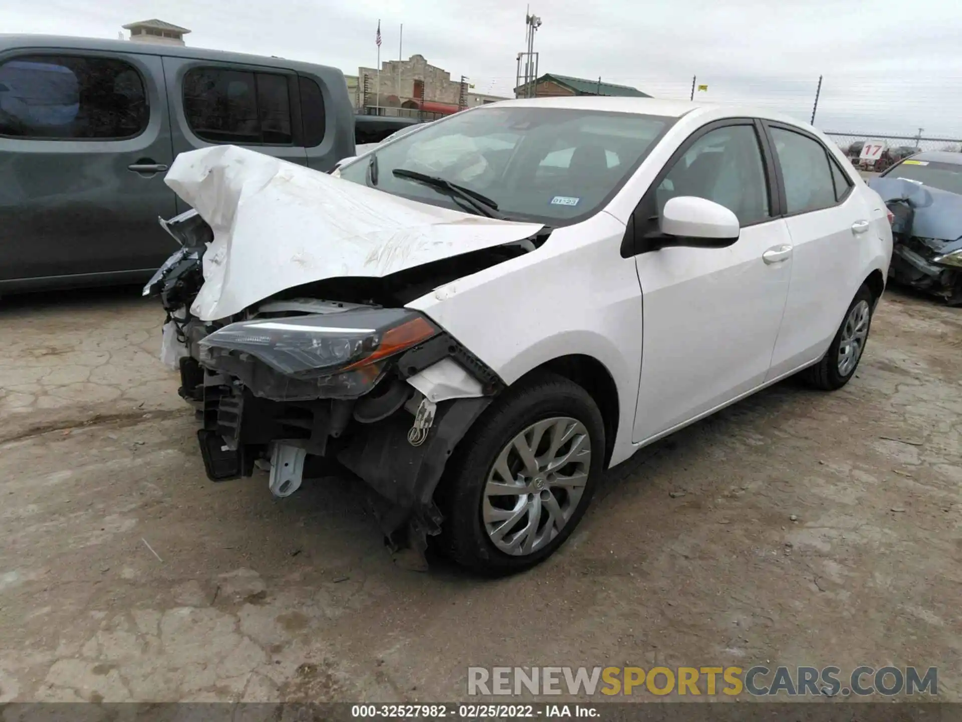 2 Photograph of a damaged car 2T1BURHEXKC209885 TOYOTA COROLLA 2019