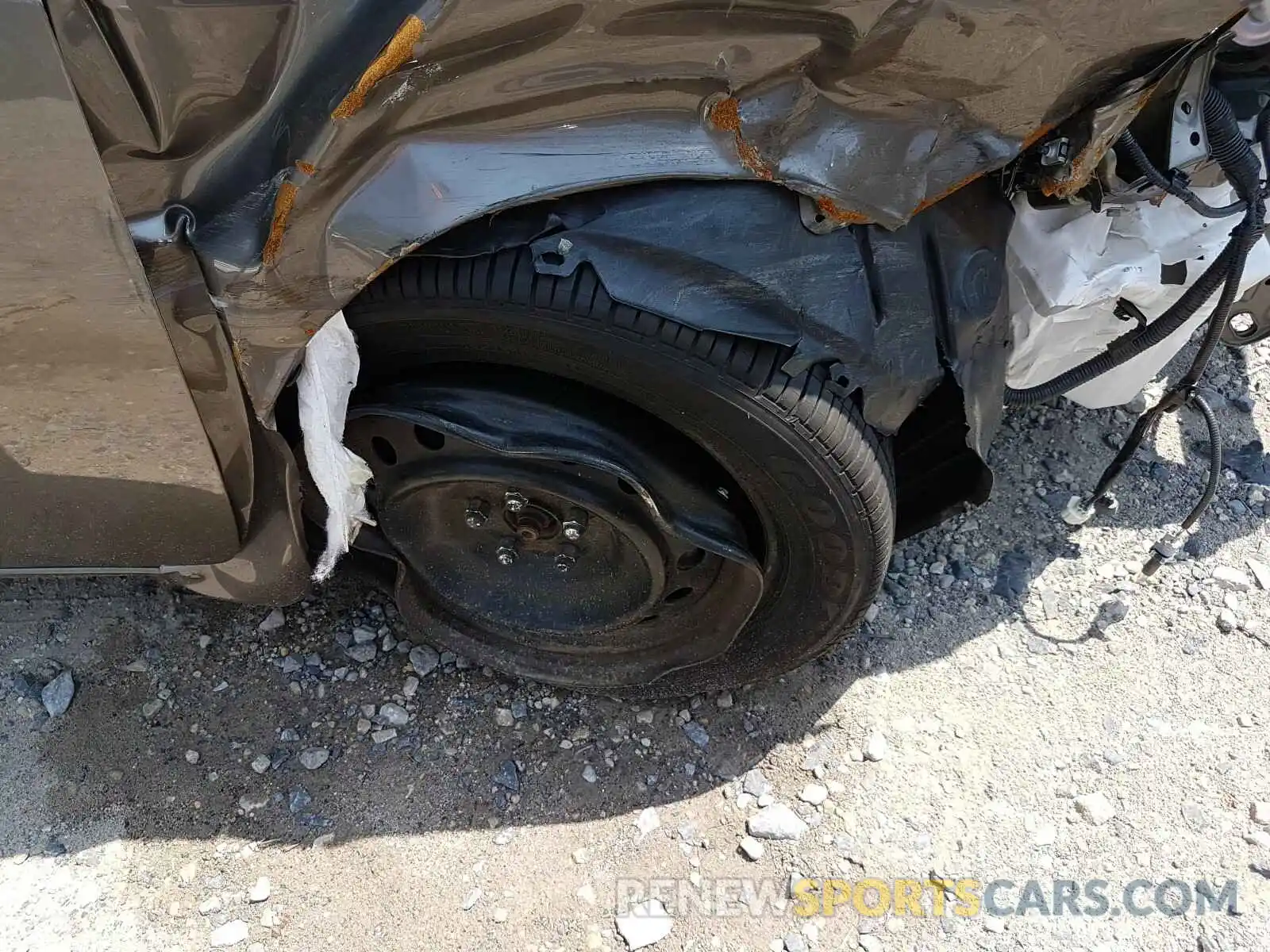 9 Photograph of a damaged car 2T1BURHEXKC210728 TOYOTA COROLLA 2019