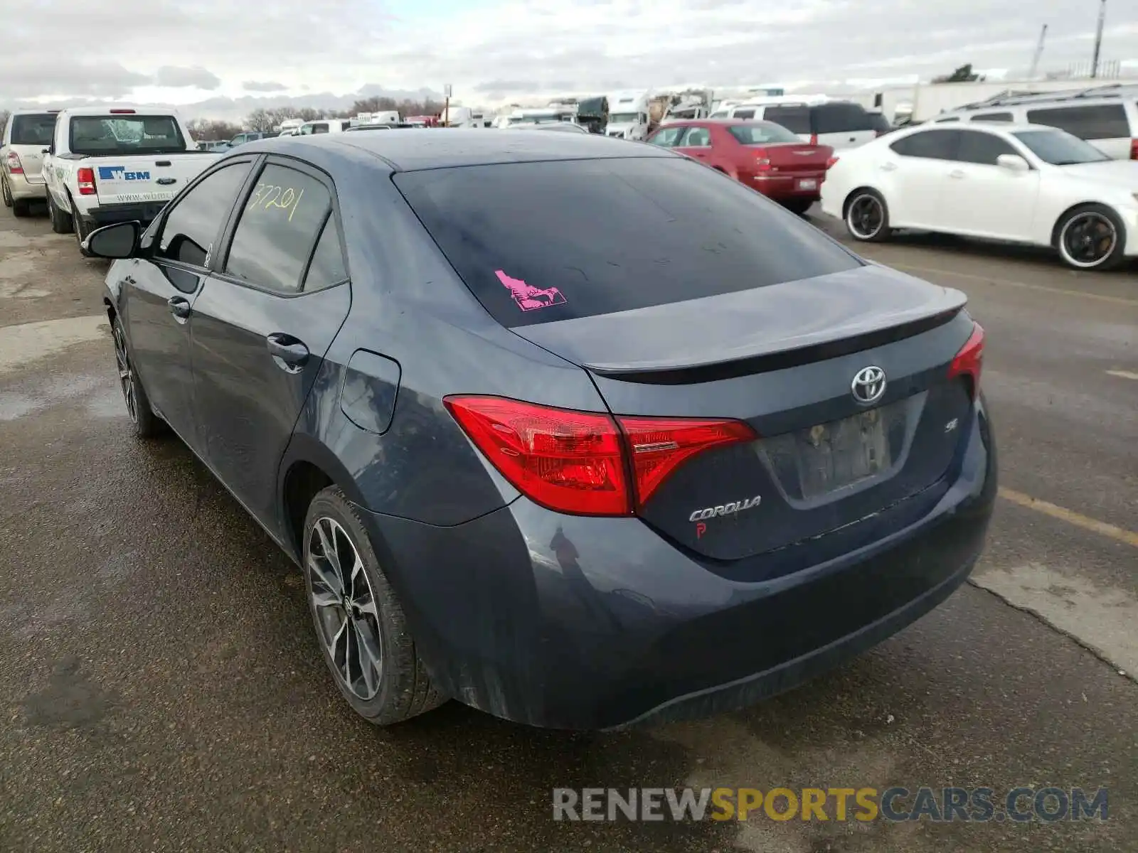 3 Photograph of a damaged car 2T1BURHEXKC211300 TOYOTA COROLLA 2019