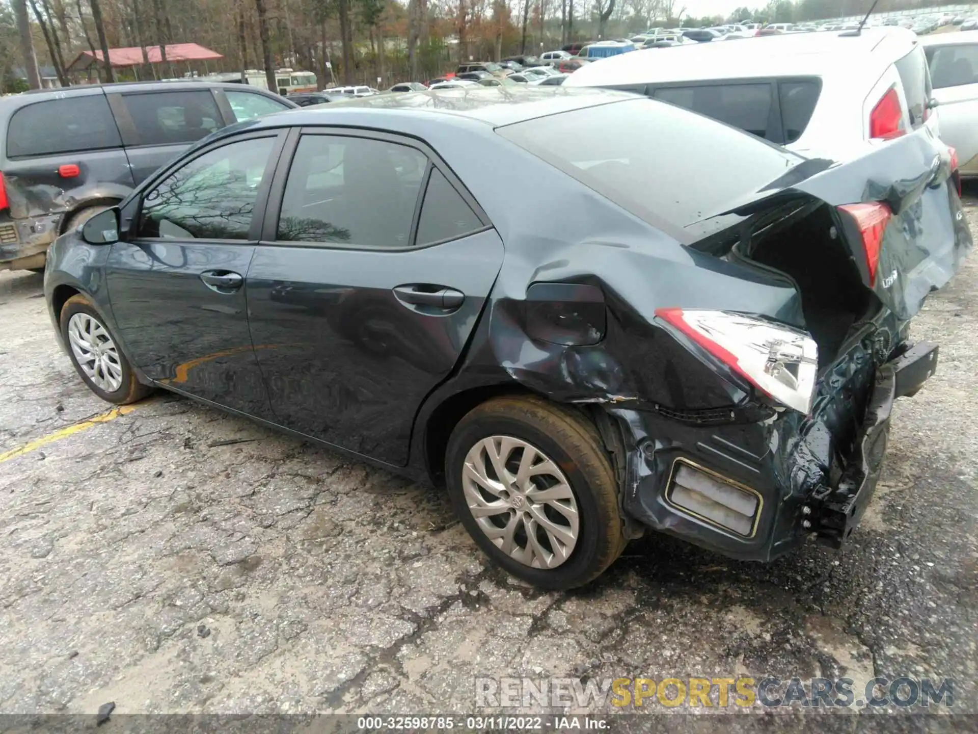 3 Photograph of a damaged car 2T1BURHEXKC212317 TOYOTA COROLLA 2019