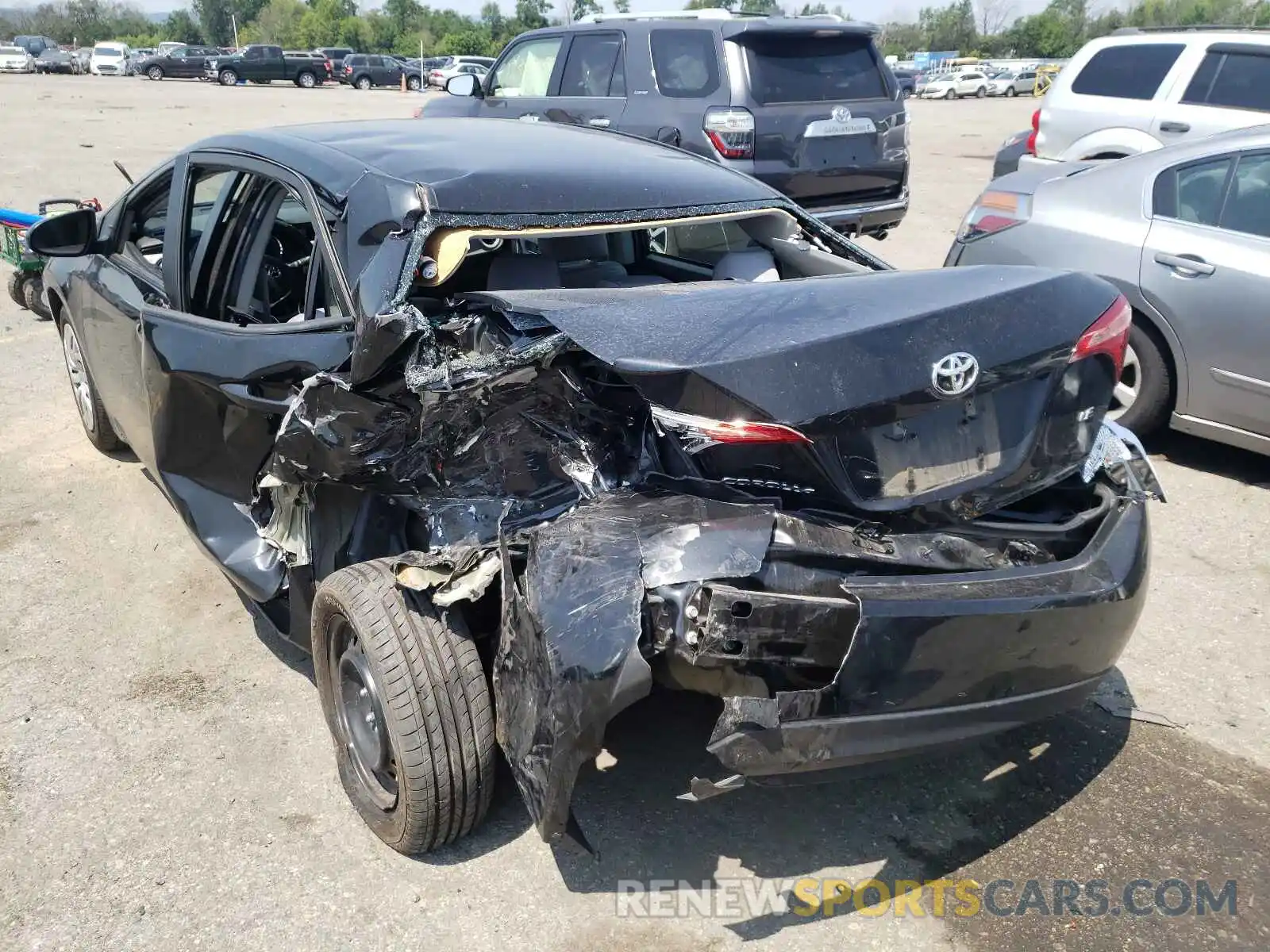 9 Photograph of a damaged car 2T1BURHEXKC212754 TOYOTA COROLLA 2019