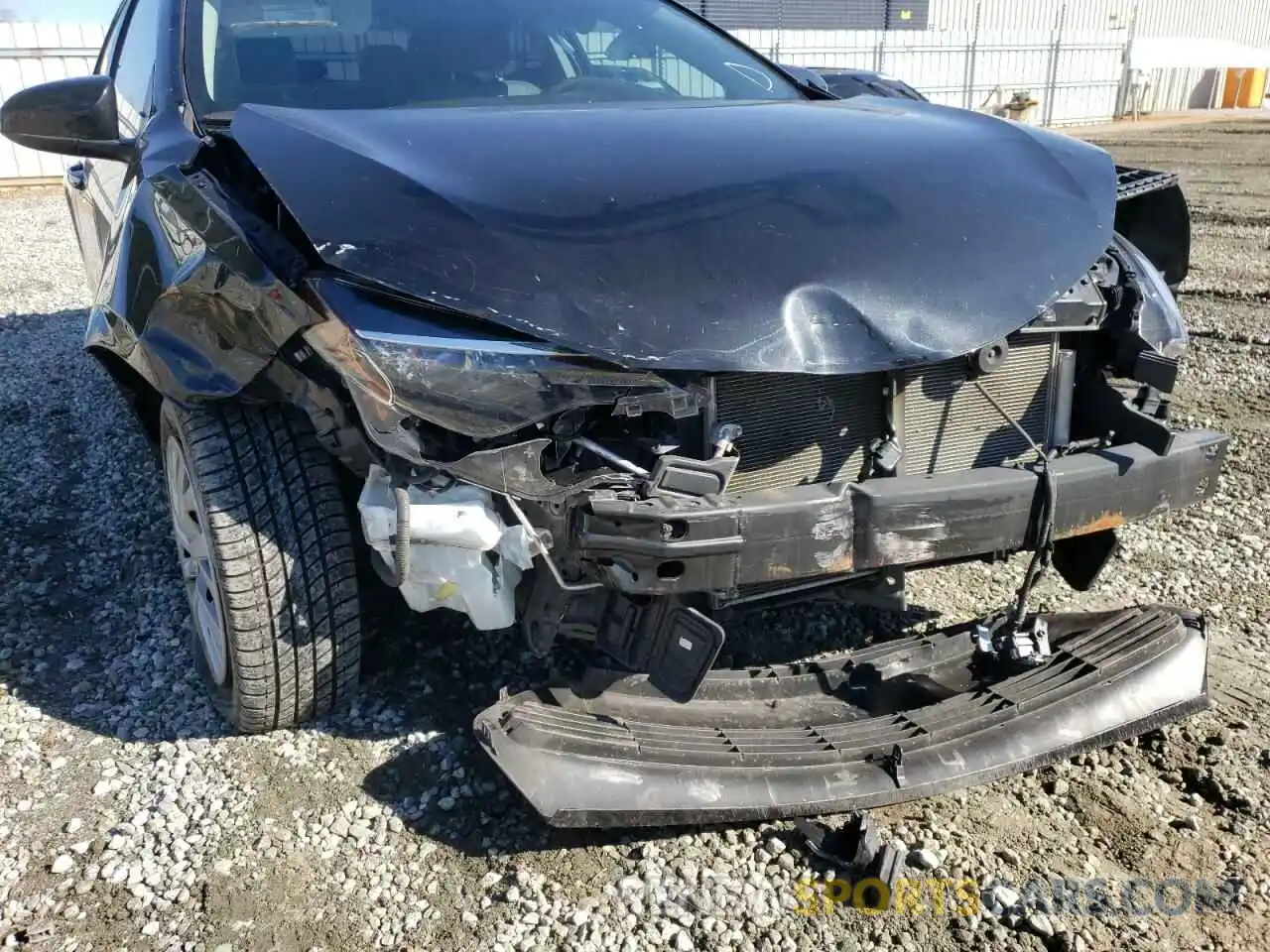 9 Photograph of a damaged car 2T1BURHEXKC213497 TOYOTA COROLLA 2019