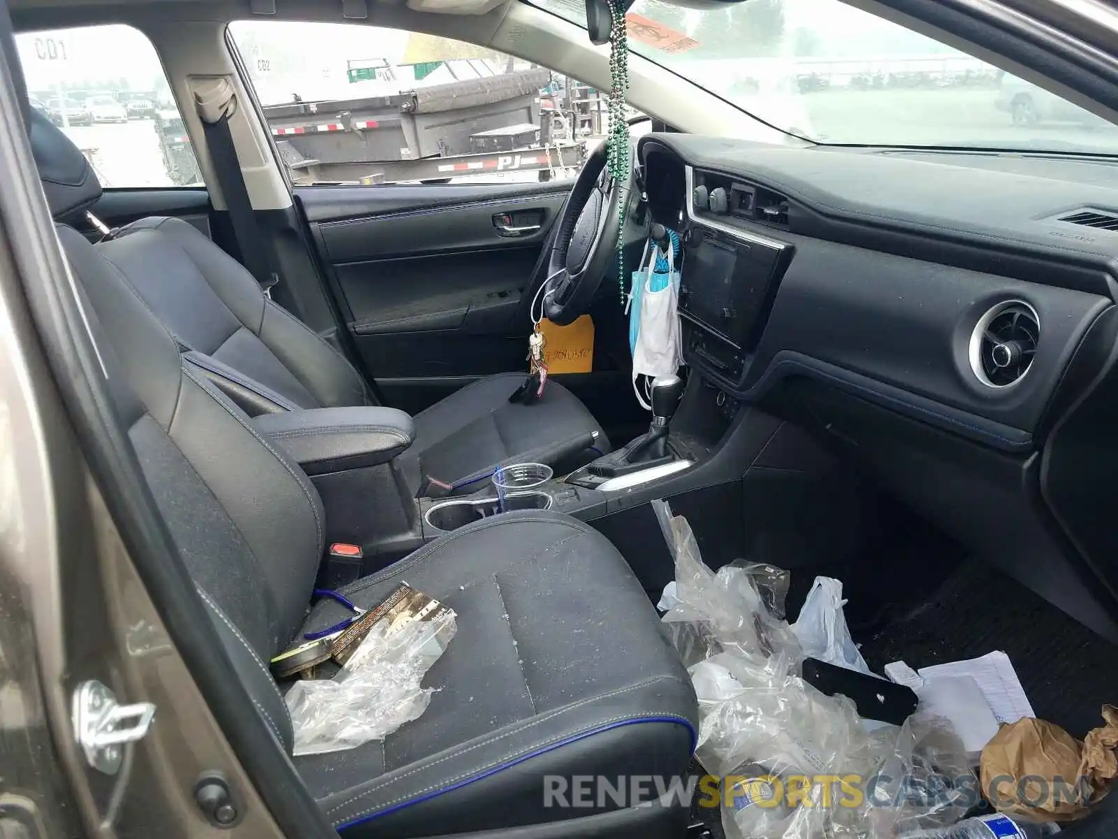 5 Photograph of a damaged car 2T1BURHEXKC213841 TOYOTA COROLLA 2019