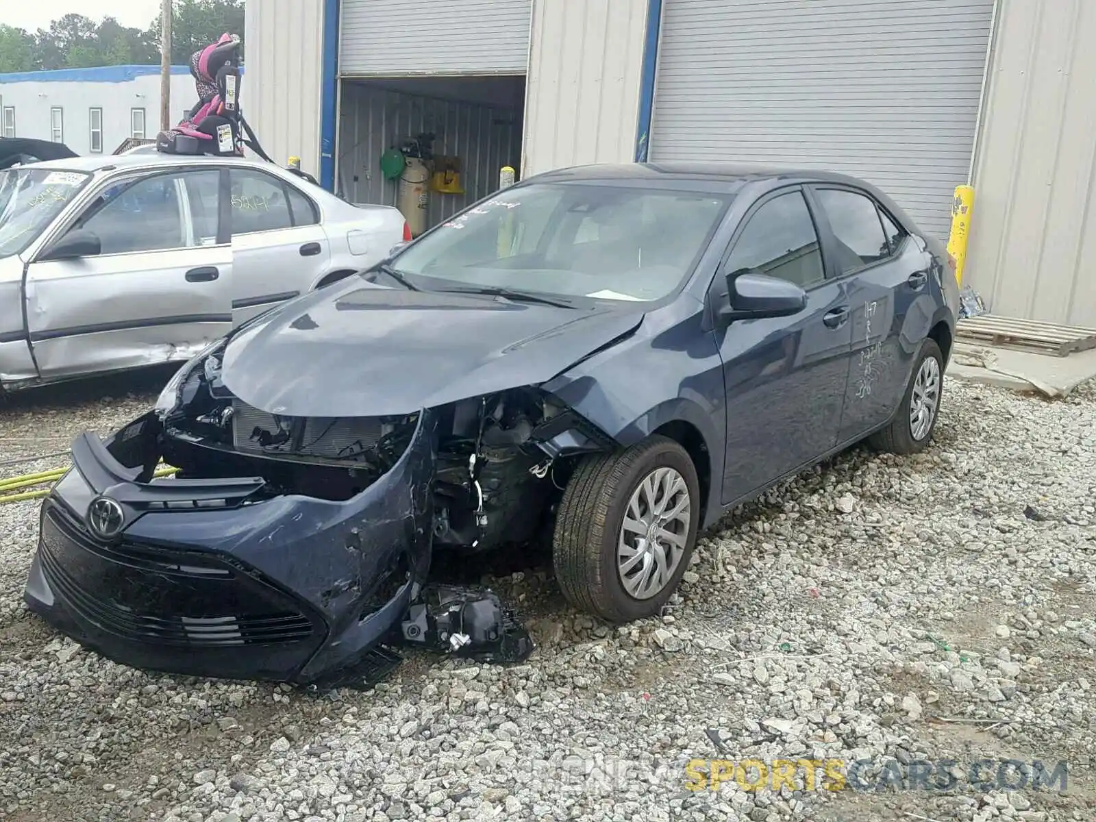 2 Фотография поврежденного автомобиля 2T1BURHEXKC214200 TOYOTA COROLLA 2019