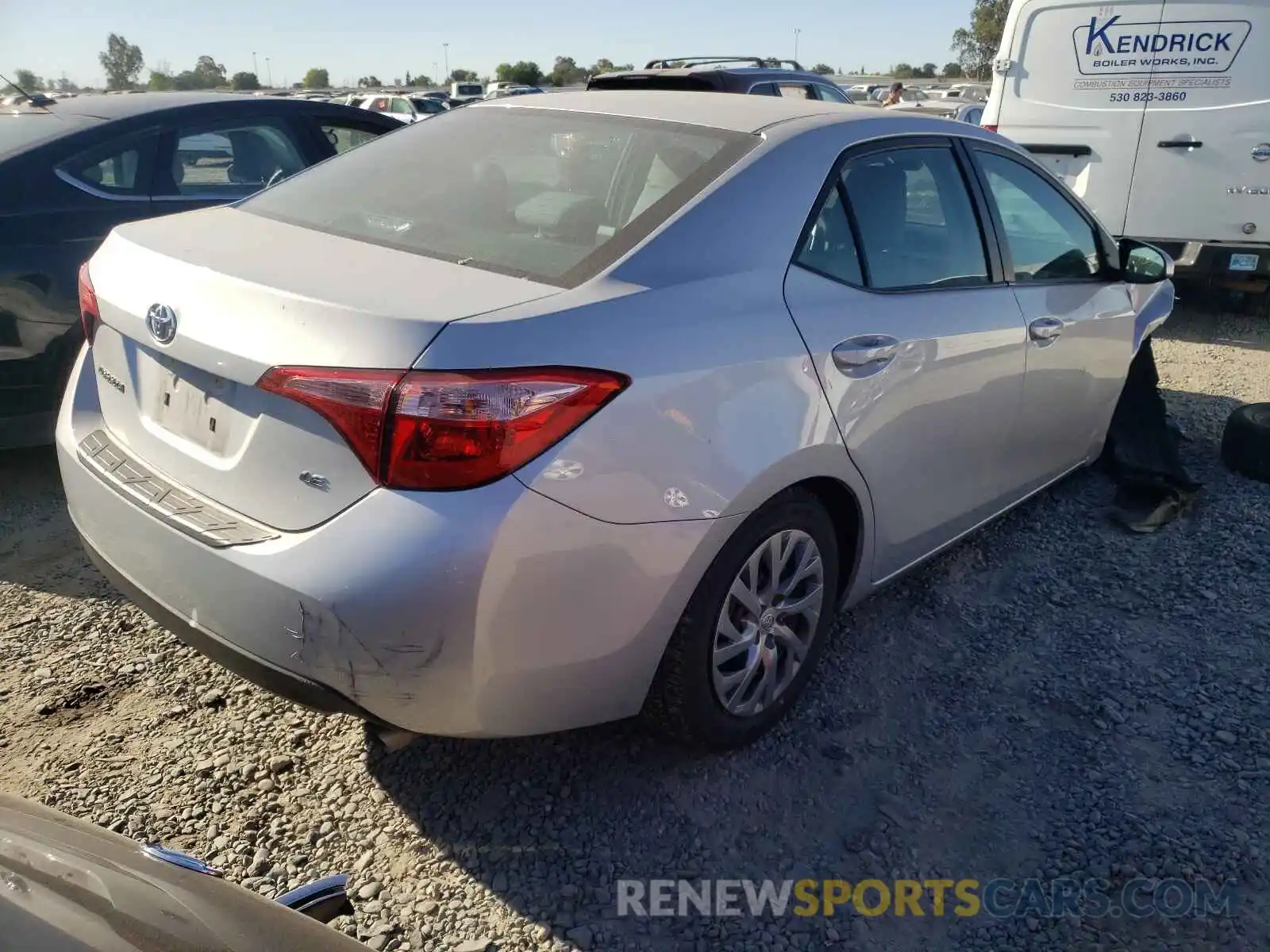 4 Photograph of a damaged car 2T1BURHEXKC214424 TOYOTA COROLLA 2019