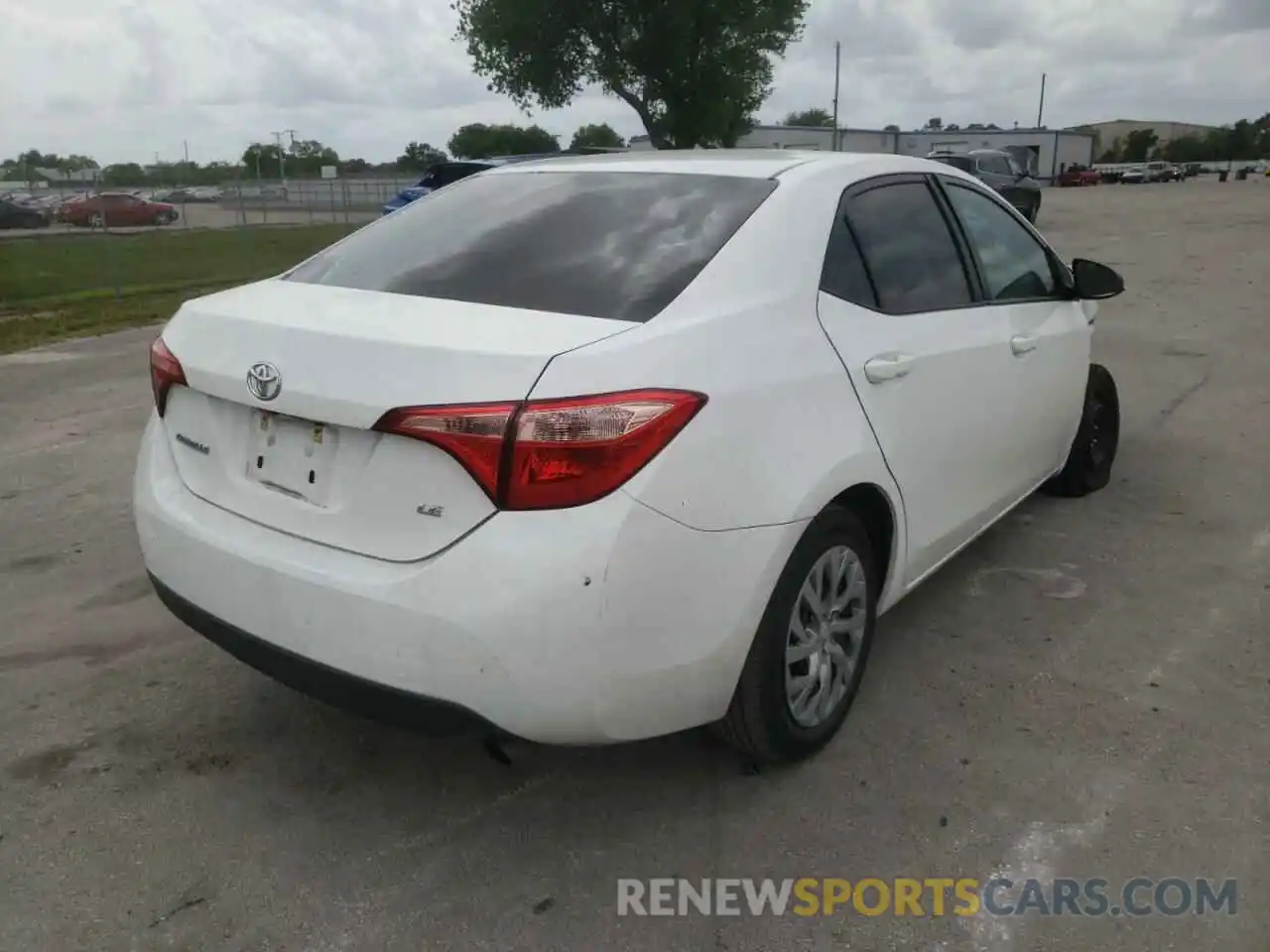 4 Photograph of a damaged car 2T1BURHEXKC214911 TOYOTA COROLLA 2019