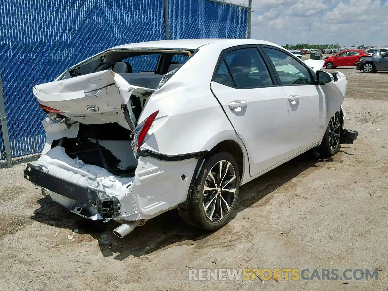 4 Photograph of a damaged car 2T1BURHEXKC216013 TOYOTA COROLLA 2019