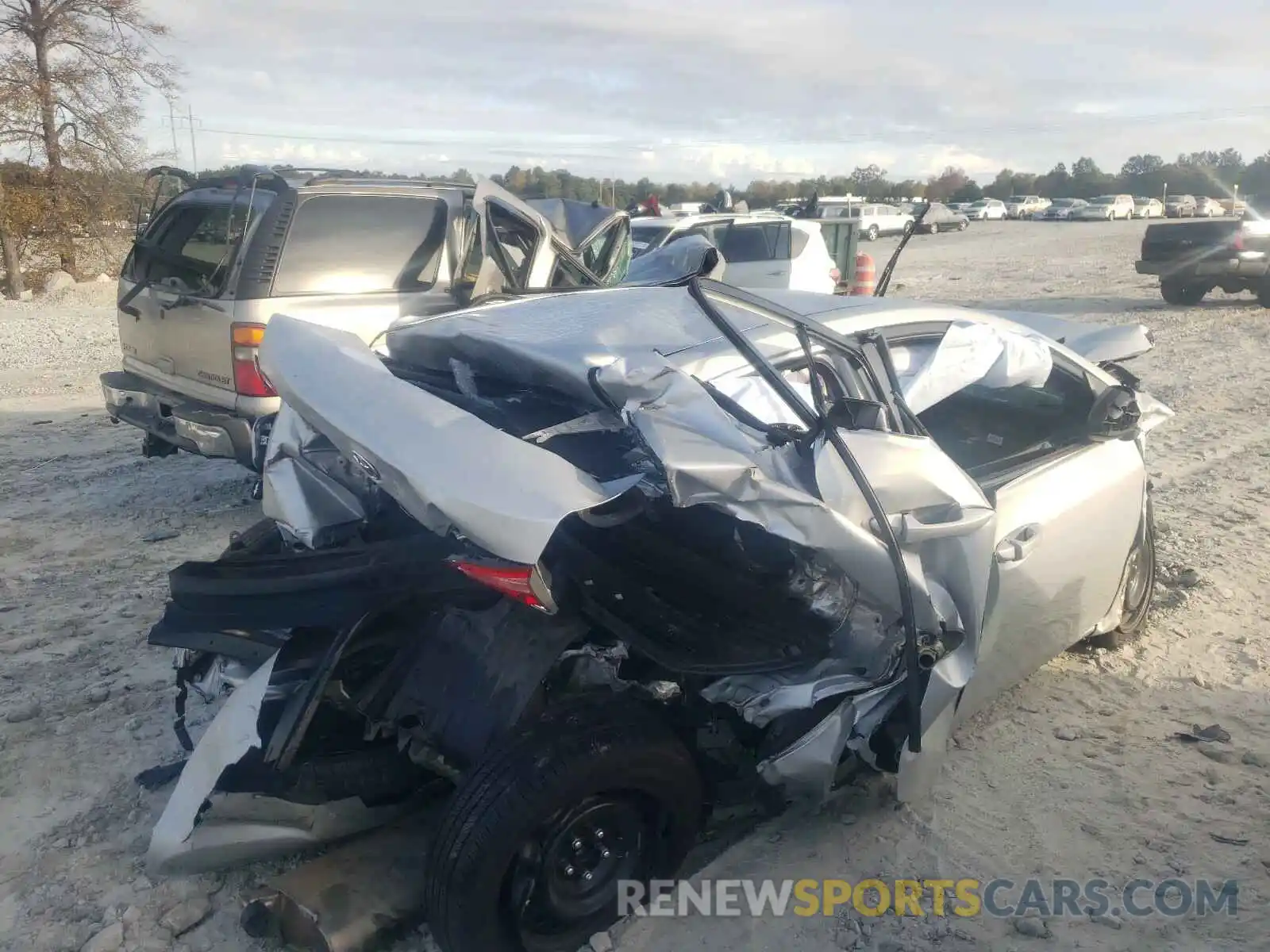 4 Photograph of a damaged car 2T1BURHEXKC217016 TOYOTA COROLLA 2019