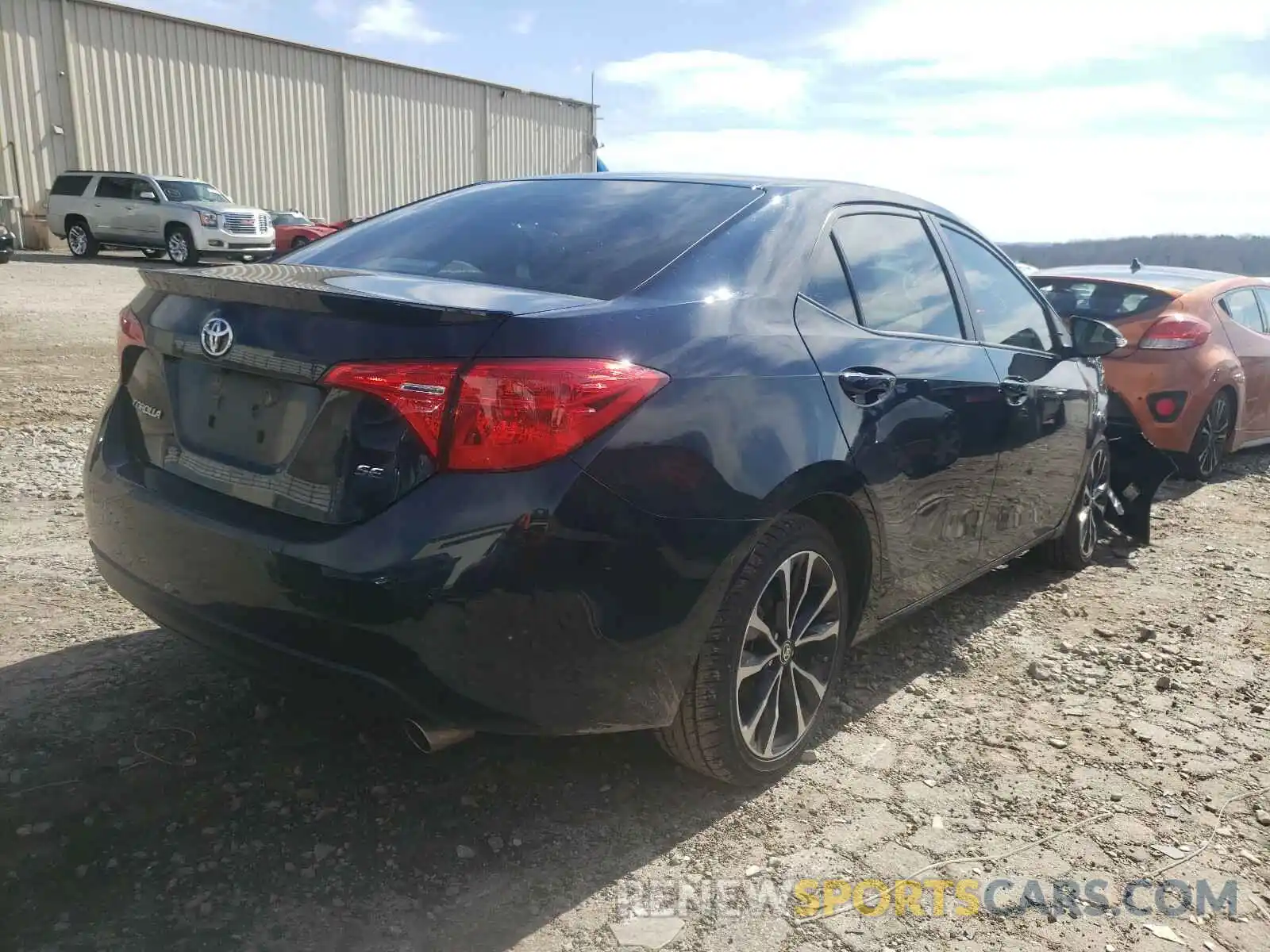 4 Photograph of a damaged car 2T1BURHEXKC220045 TOYOTA COROLLA 2019