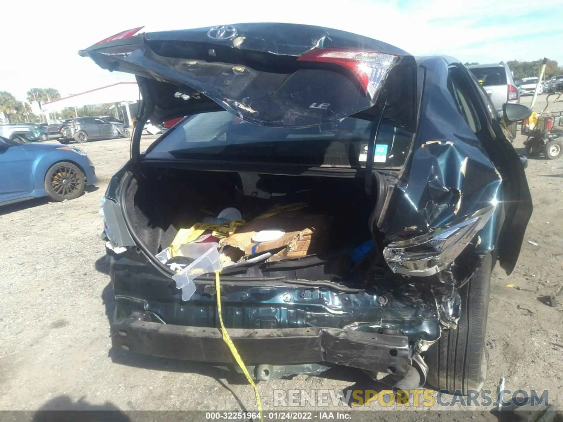 6 Photograph of a damaged car 2T1BURHEXKC221518 TOYOTA COROLLA 2019