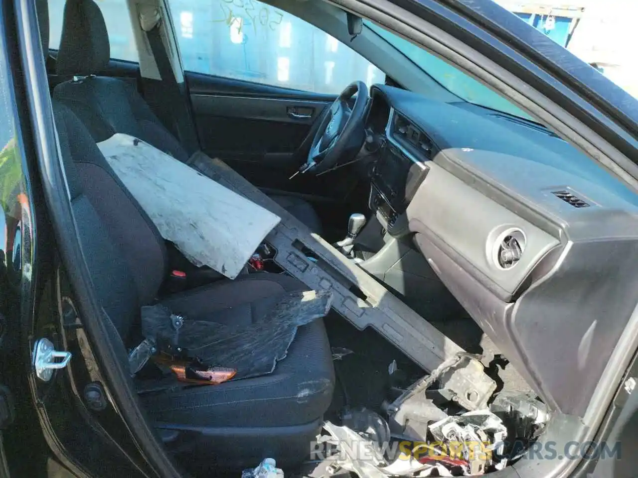 5 Photograph of a damaged car 2T1BURHEXKC225276 TOYOTA COROLLA 2019