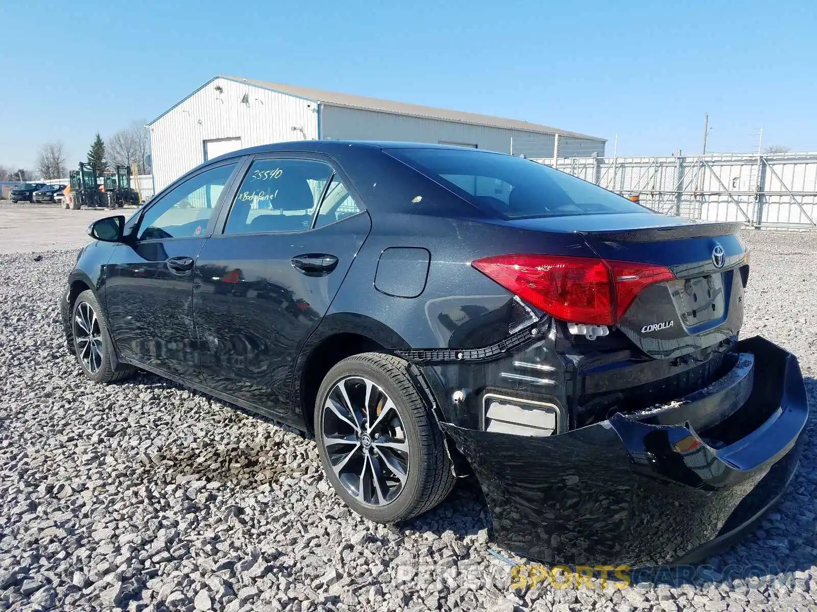 3 Photograph of a damaged car 2T1BURHEXKC229568 TOYOTA COROLLA 2019