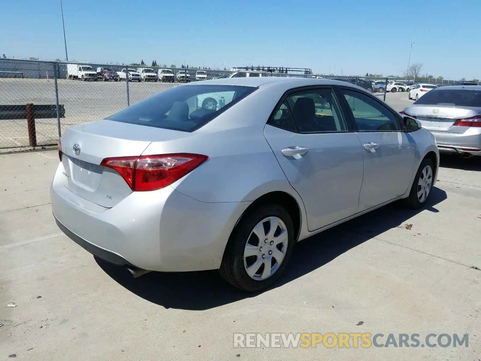 4 Photograph of a damaged car 2T1BURHEXKC230333 TOYOTA COROLLA 2019