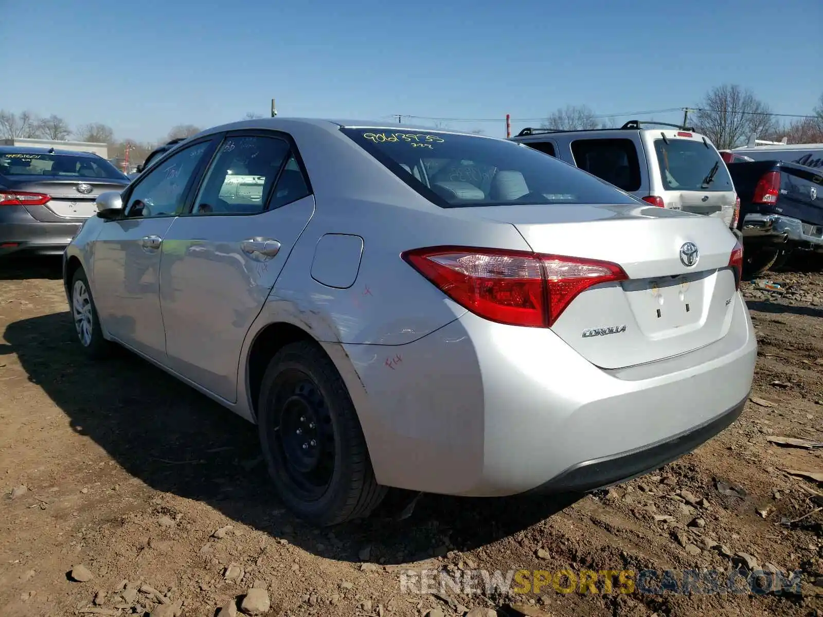 3 Photograph of a damaged car 2T1BURHEXKC231305 TOYOTA COROLLA 2019