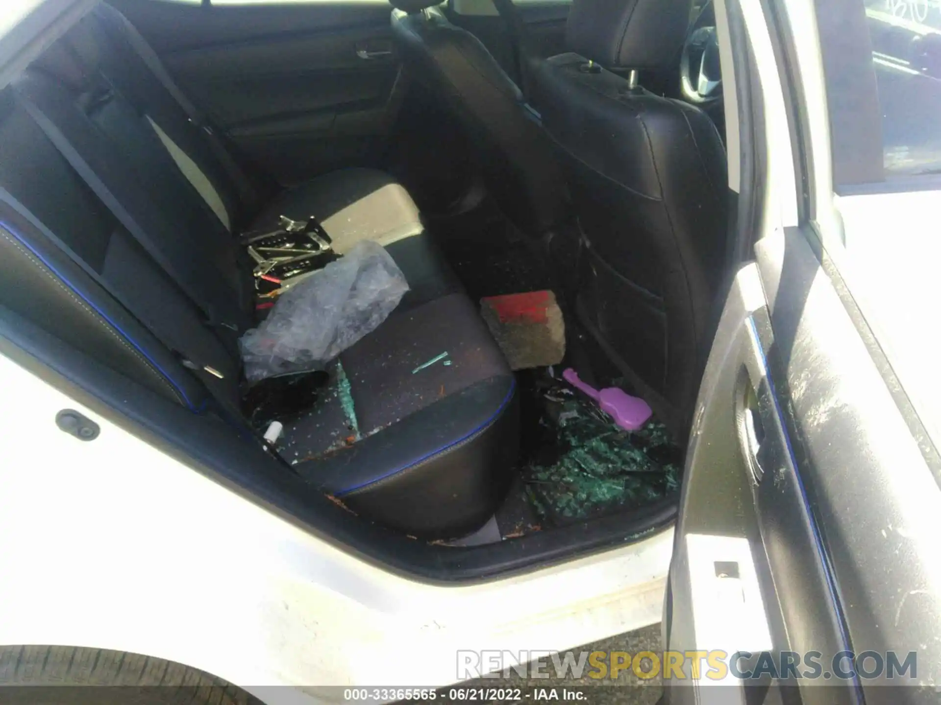 8 Photograph of a damaged car 2T1BURHEXKC231790 TOYOTA COROLLA 2019