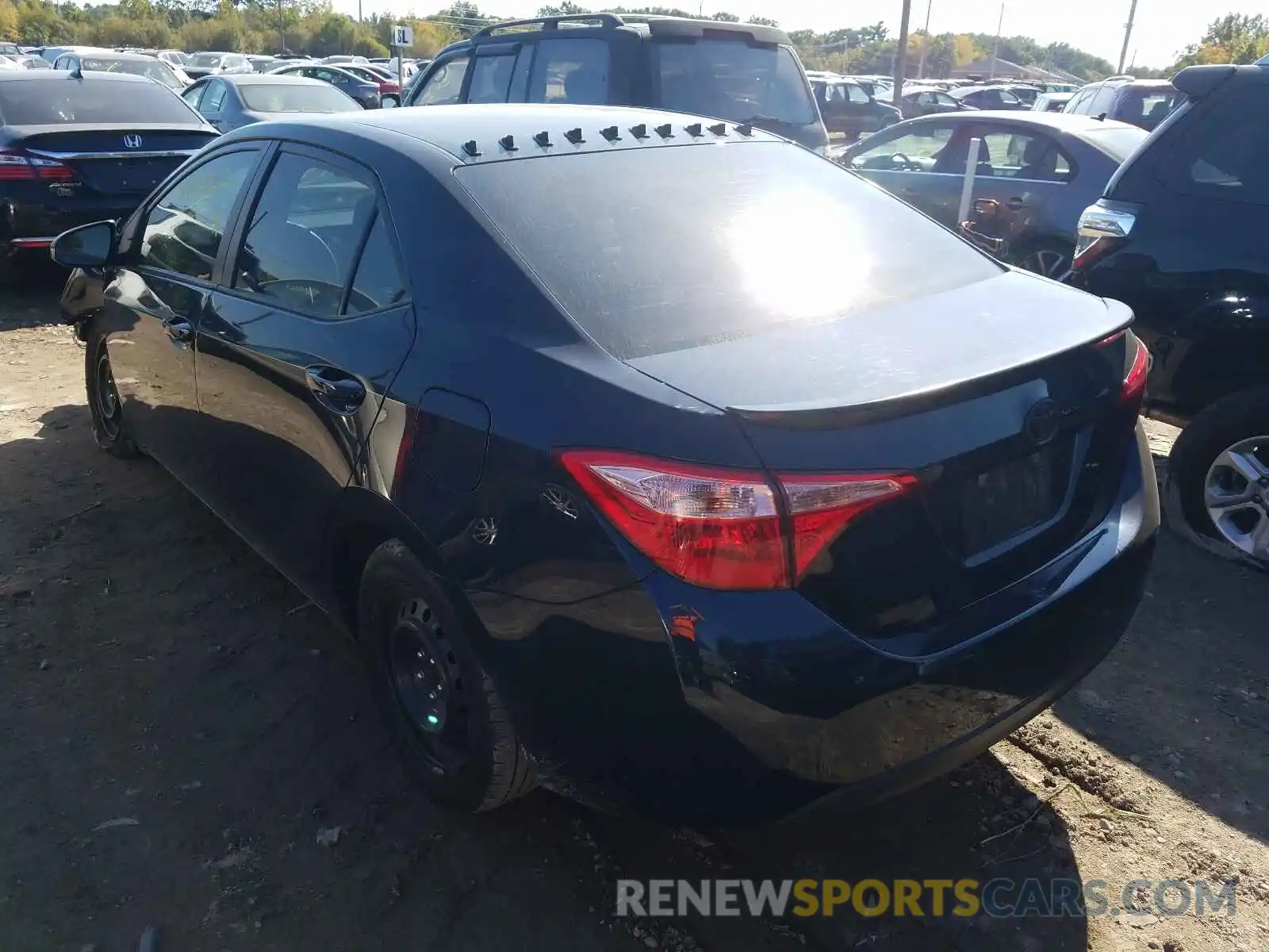 3 Photograph of a damaged car 2T1BURHEXKC232115 TOYOTA COROLLA 2019