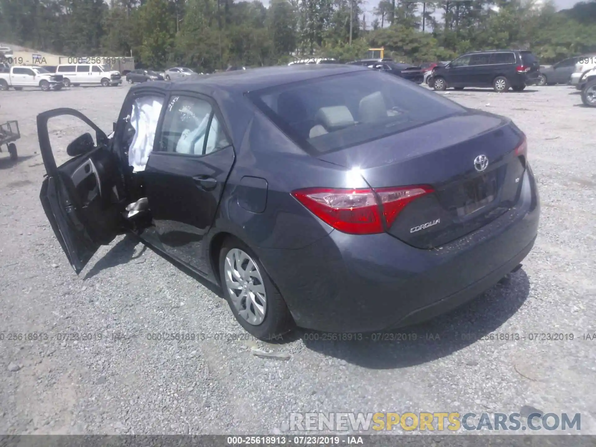 3 Photograph of a damaged car 2T1BURHEXKC232812 TOYOTA COROLLA 2019