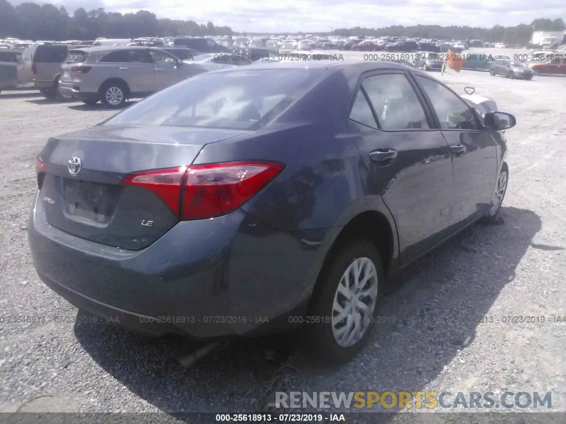 4 Photograph of a damaged car 2T1BURHEXKC232812 TOYOTA COROLLA 2019