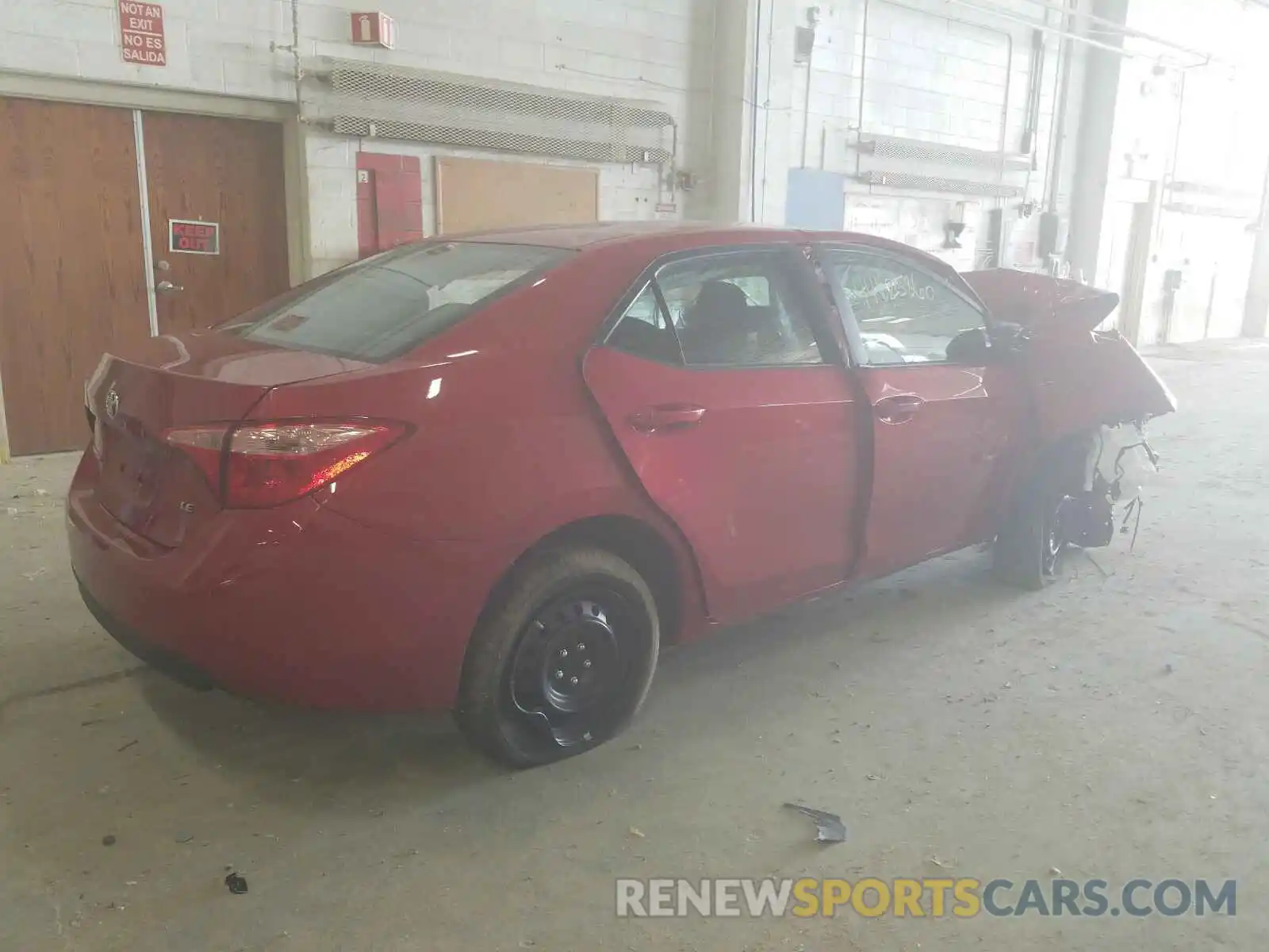 4 Photograph of a damaged car 2T1BURHEXKC233071 TOYOTA COROLLA 2019