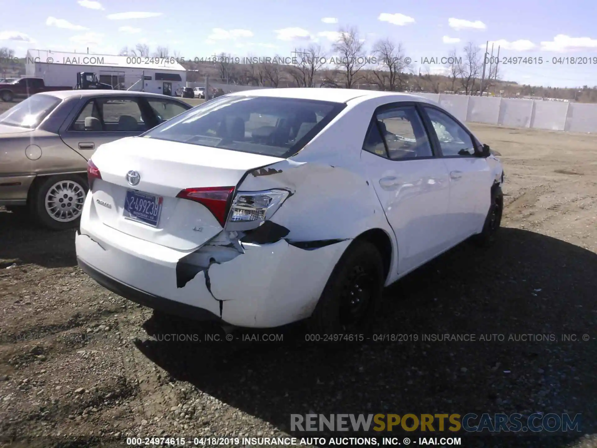 4 Photograph of a damaged car 2T1BURHEXKC233989 TOYOTA COROLLA 2019