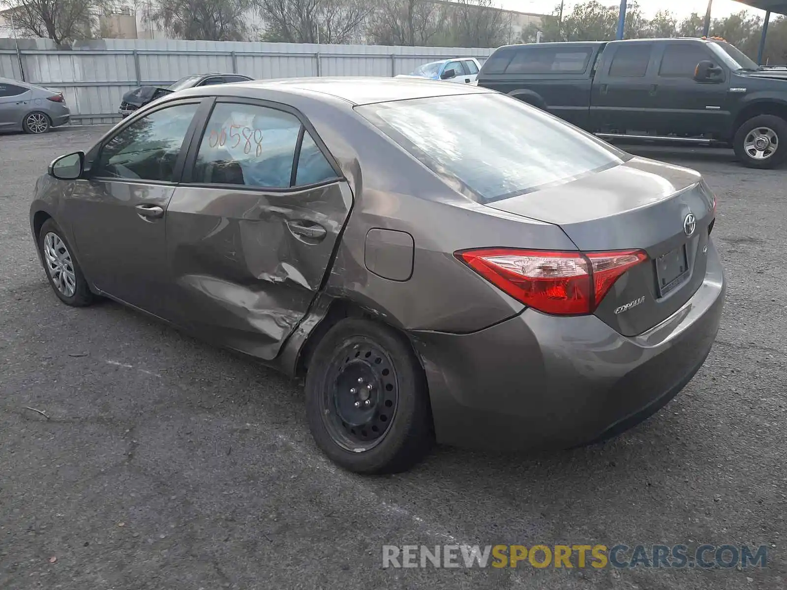 3 Photograph of a damaged car 2T1BURHEXKC234026 TOYOTA COROLLA 2019