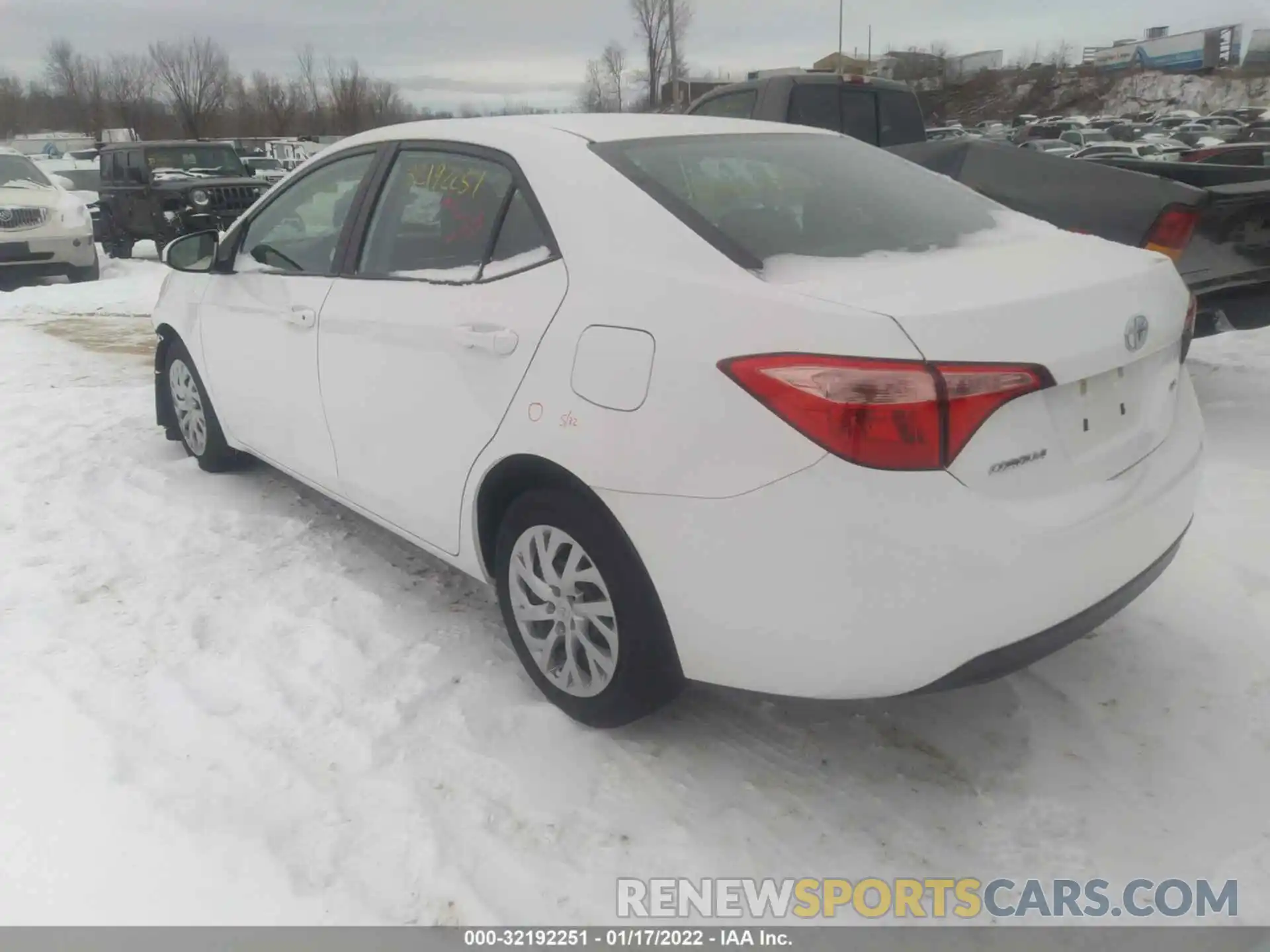 3 Photograph of a damaged car 2T1BURHEXKC236780 TOYOTA COROLLA 2019