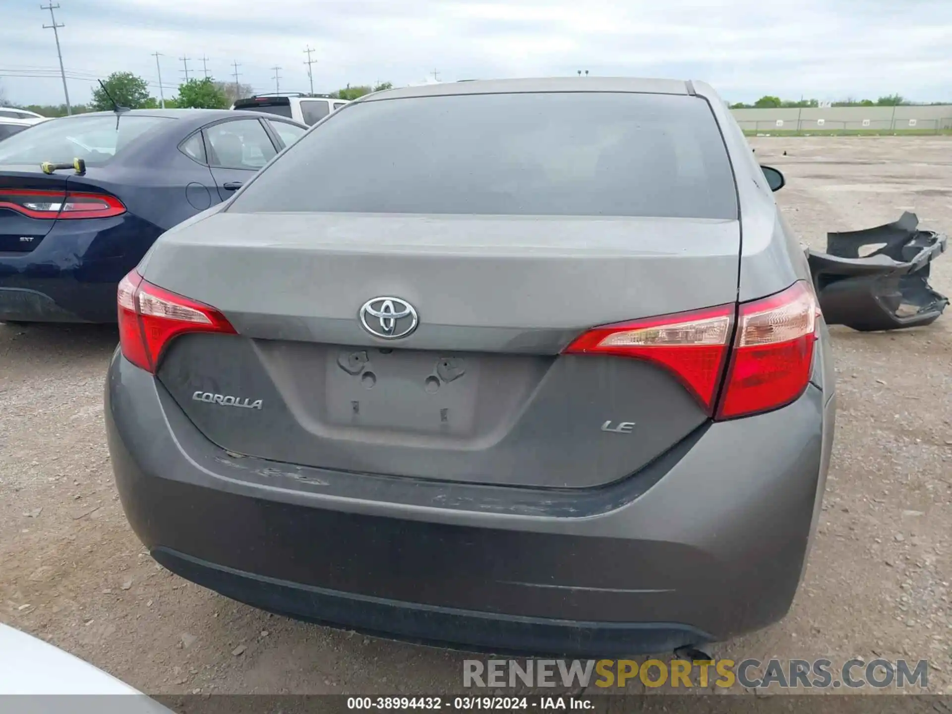 16 Photograph of a damaged car 2T1BURHEXKC238738 TOYOTA COROLLA 2019