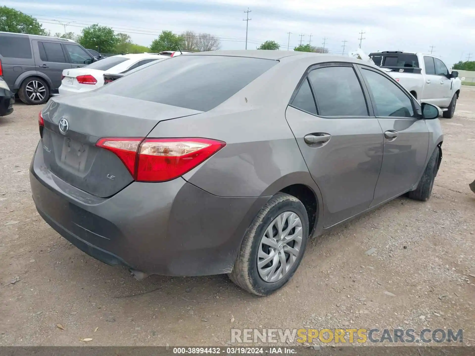 4 Photograph of a damaged car 2T1BURHEXKC238738 TOYOTA COROLLA 2019