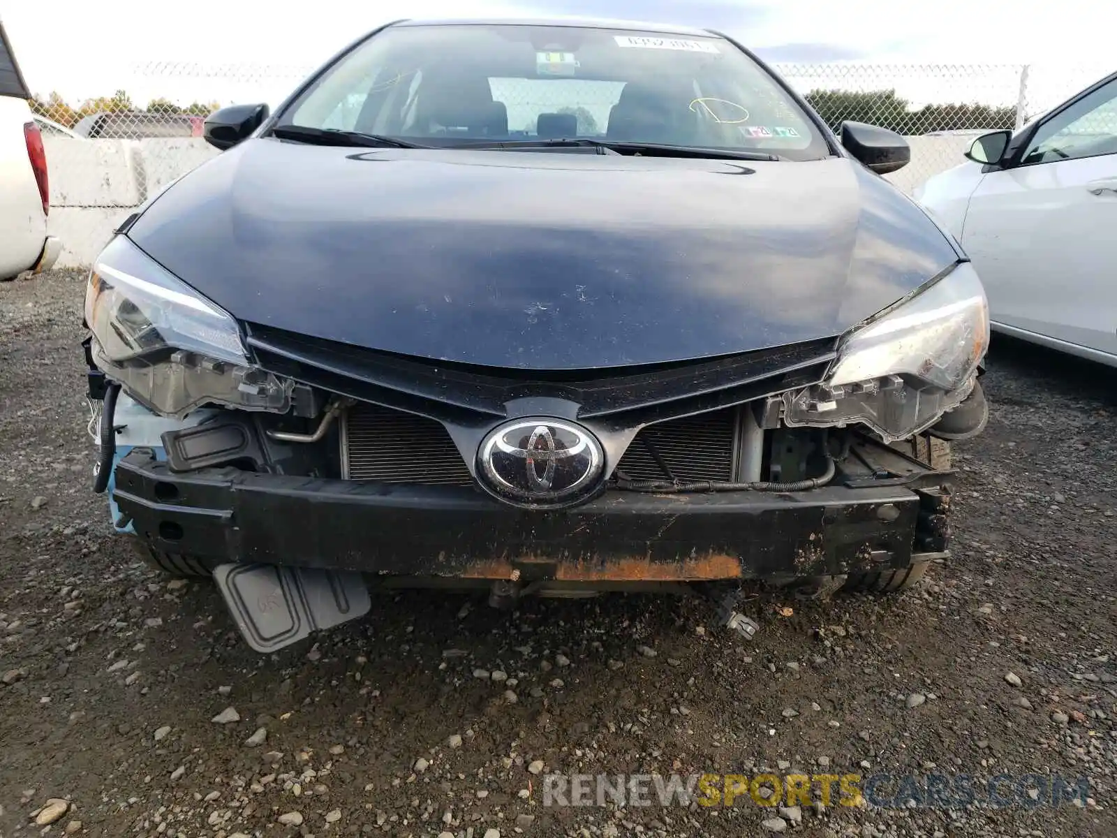 9 Photograph of a damaged car 2T1BURHEXKC239243 TOYOTA COROLLA 2019