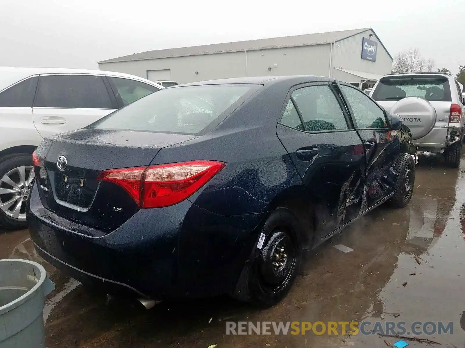 4 Photograph of a damaged car 2T1BURHEXKC240070 TOYOTA COROLLA 2019