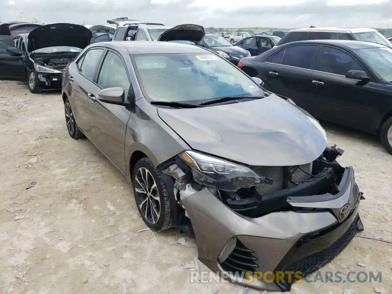 1 Photograph of a damaged car 2T1BURHEXKC240313 TOYOTA COROLLA 2019