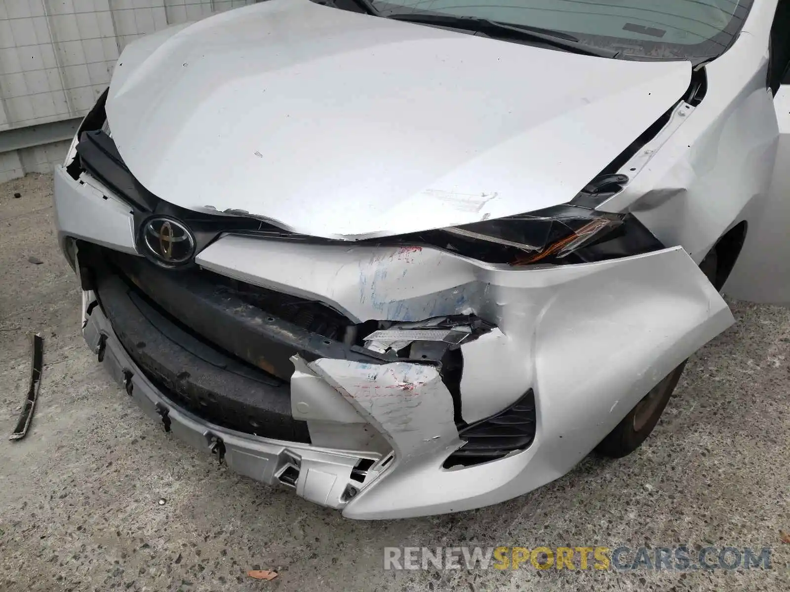 9 Photograph of a damaged car 2T1BURHEXKC240506 TOYOTA COROLLA 2019