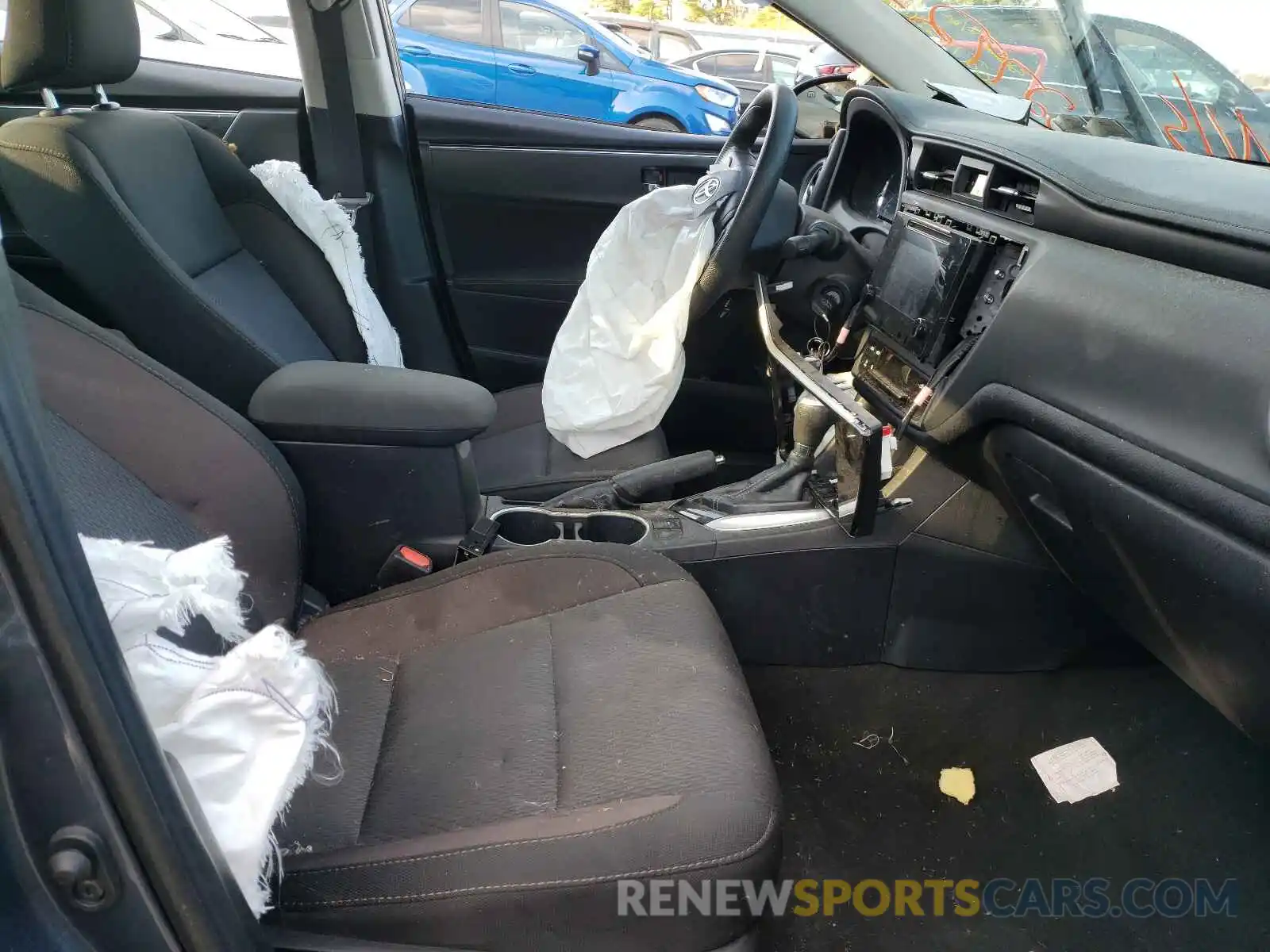 5 Photograph of a damaged car 2T1BURHEXKC240974 TOYOTA COROLLA 2019