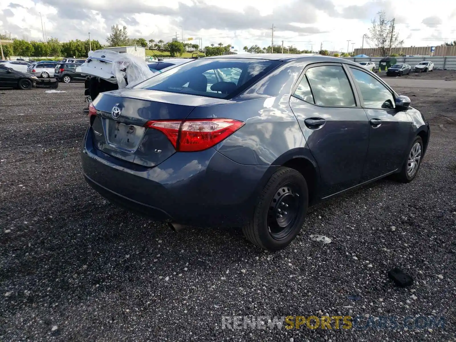 4 Photograph of a damaged car 2T1BURHEXKC241770 TOYOTA COROLLA 2019