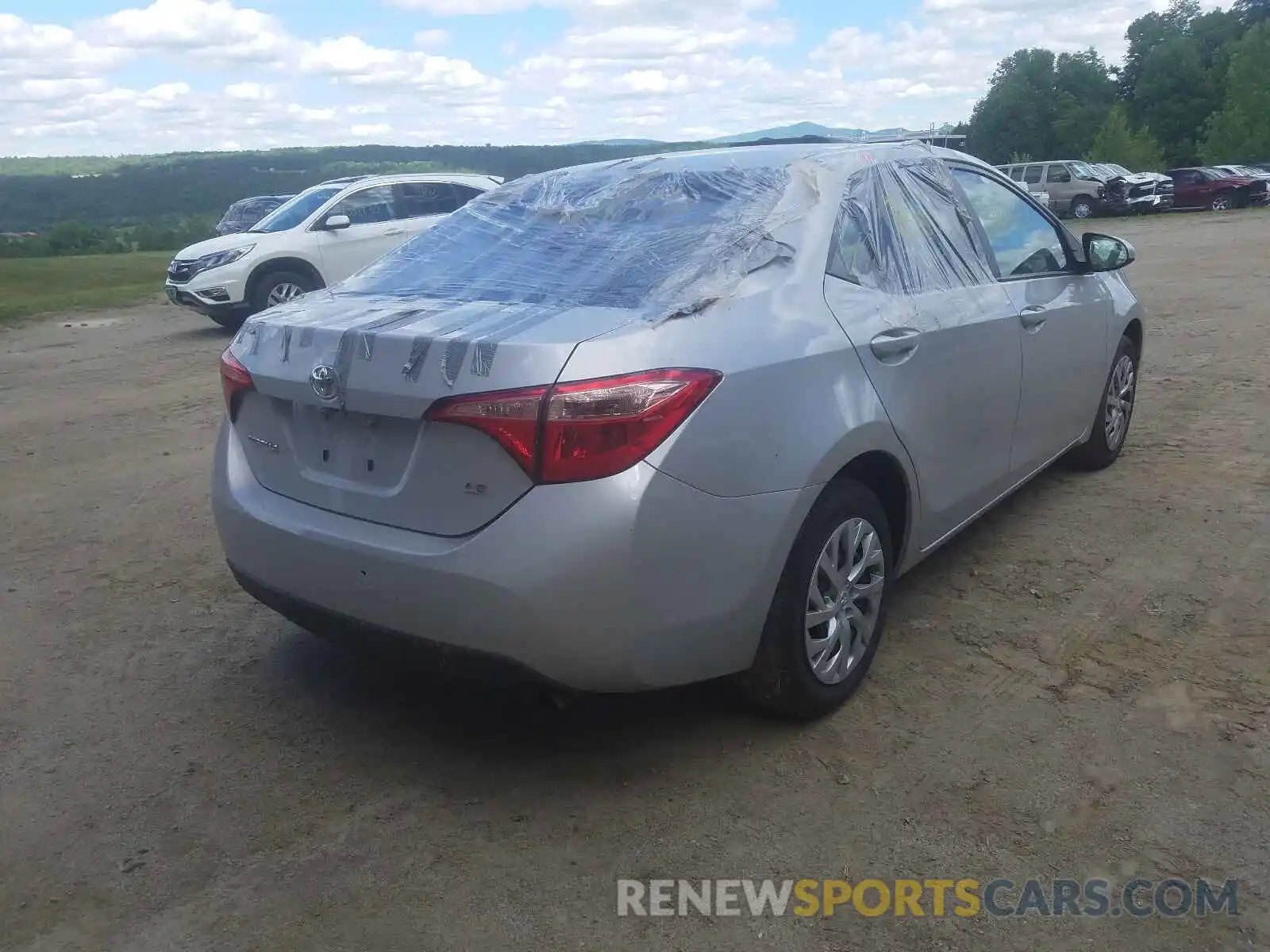 4 Photograph of a damaged car 2T1BURHEXKC242207 TOYOTA COROLLA 2019