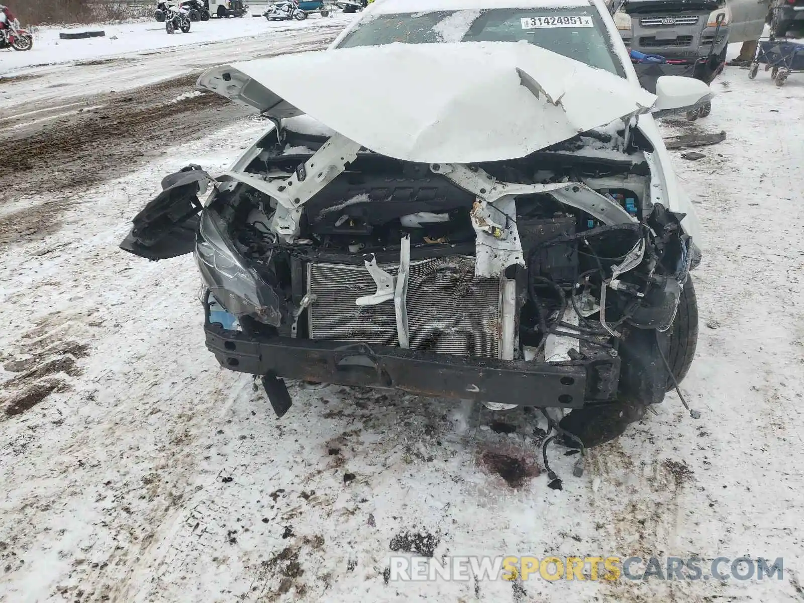 9 Photograph of a damaged car 2T1BURHEXKC242921 TOYOTA COROLLA 2019